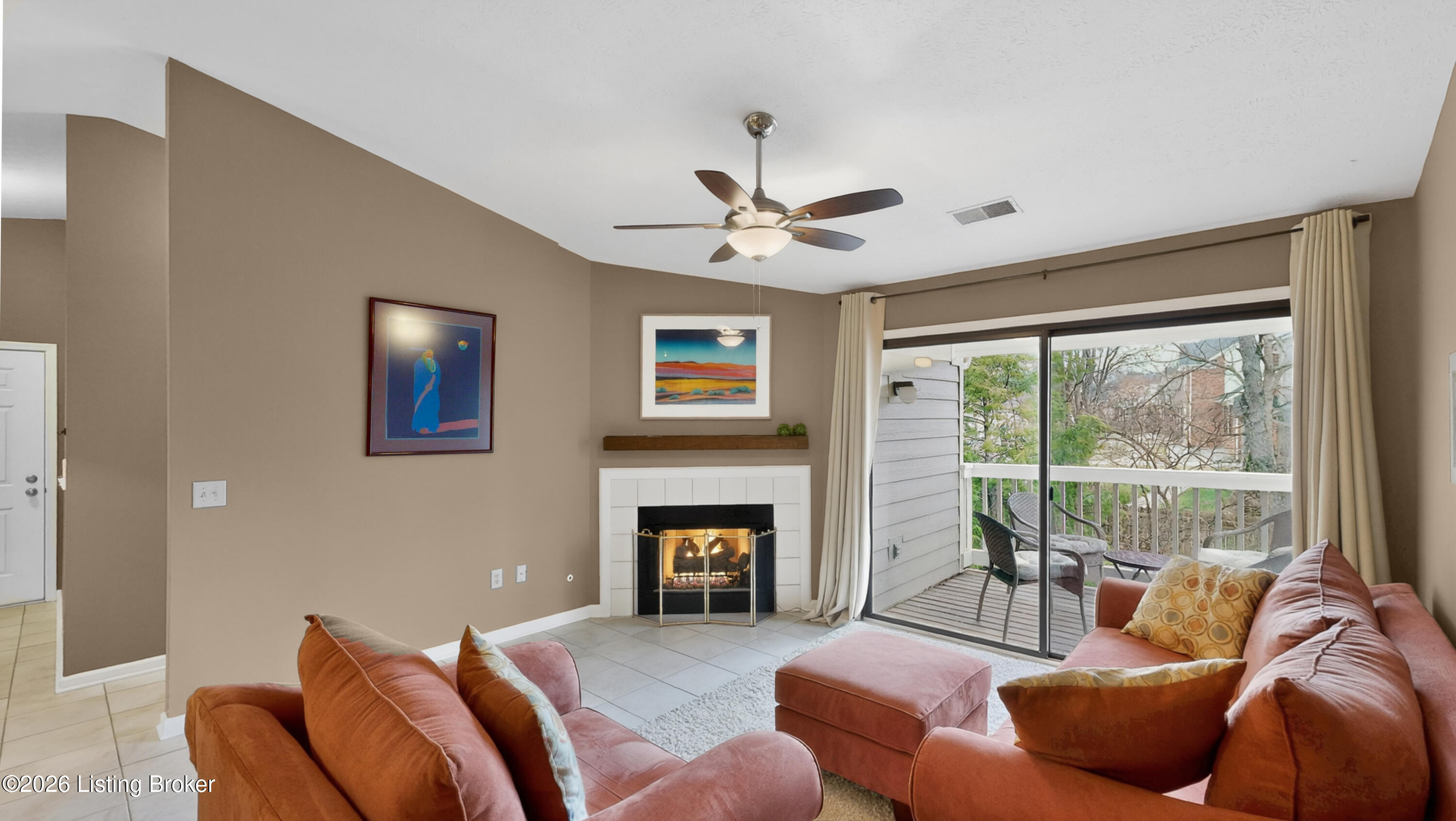 401 Creason Ct 208