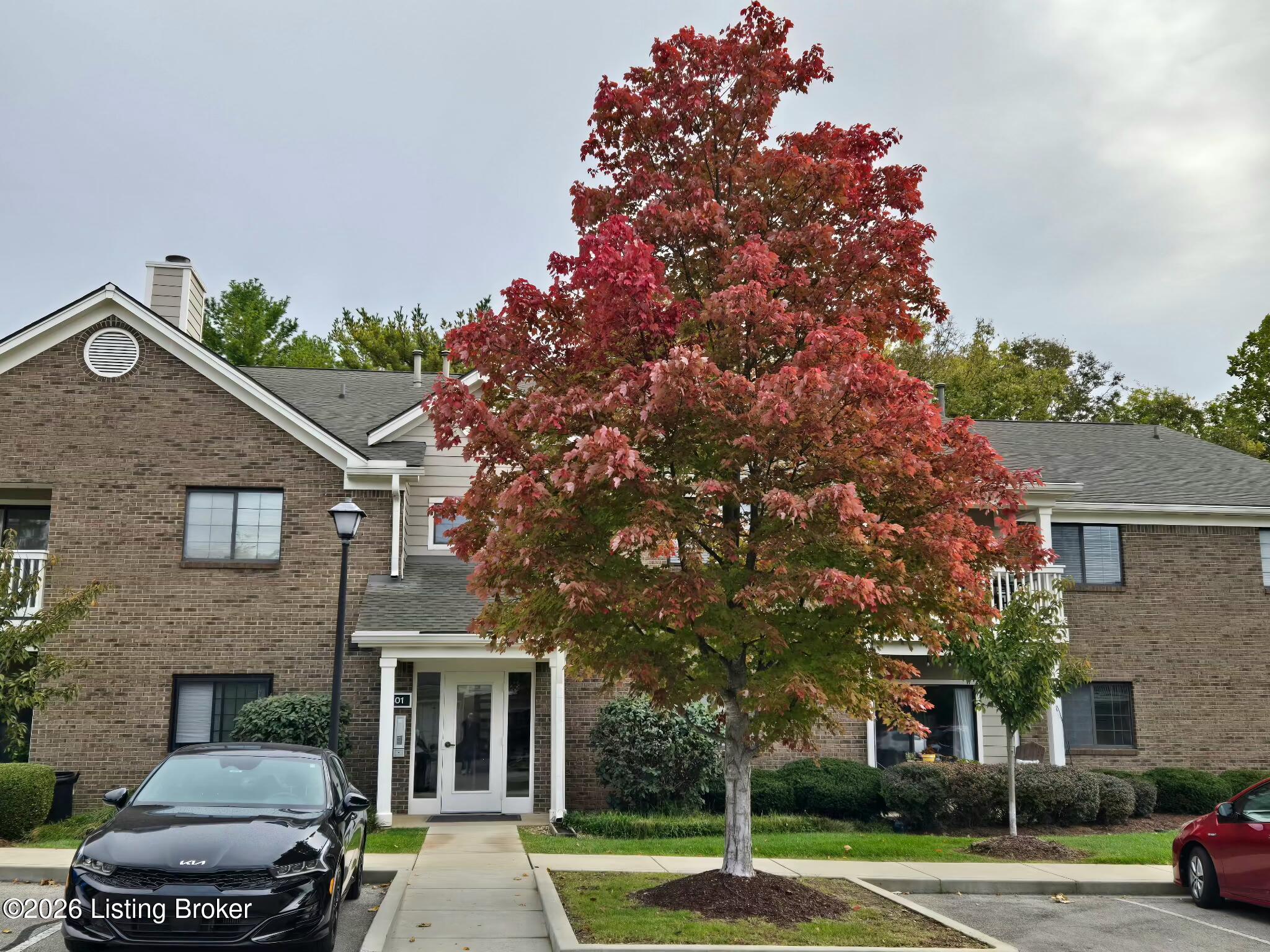 401 Creason Ct 208