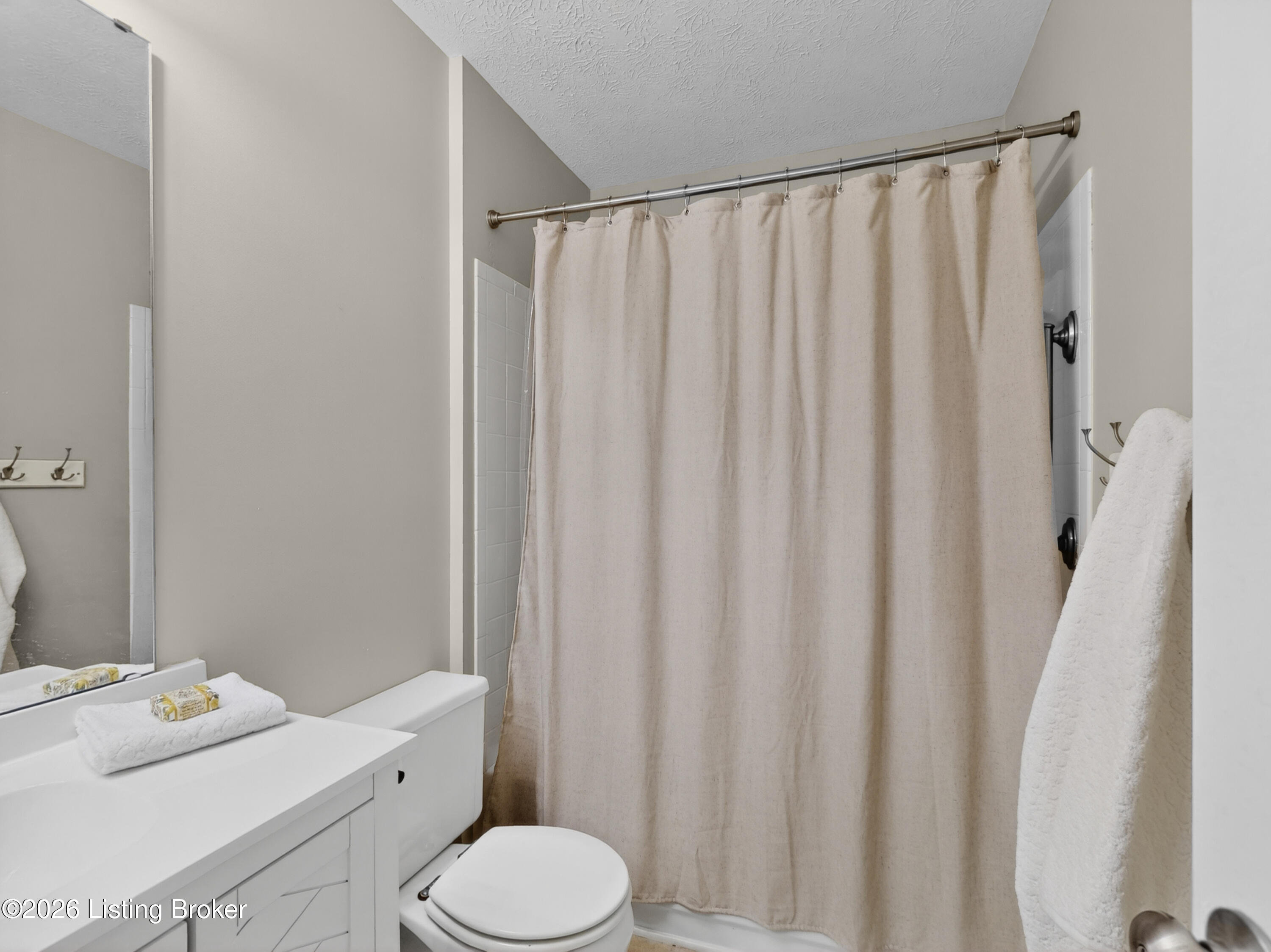 401 Creason Ct 208