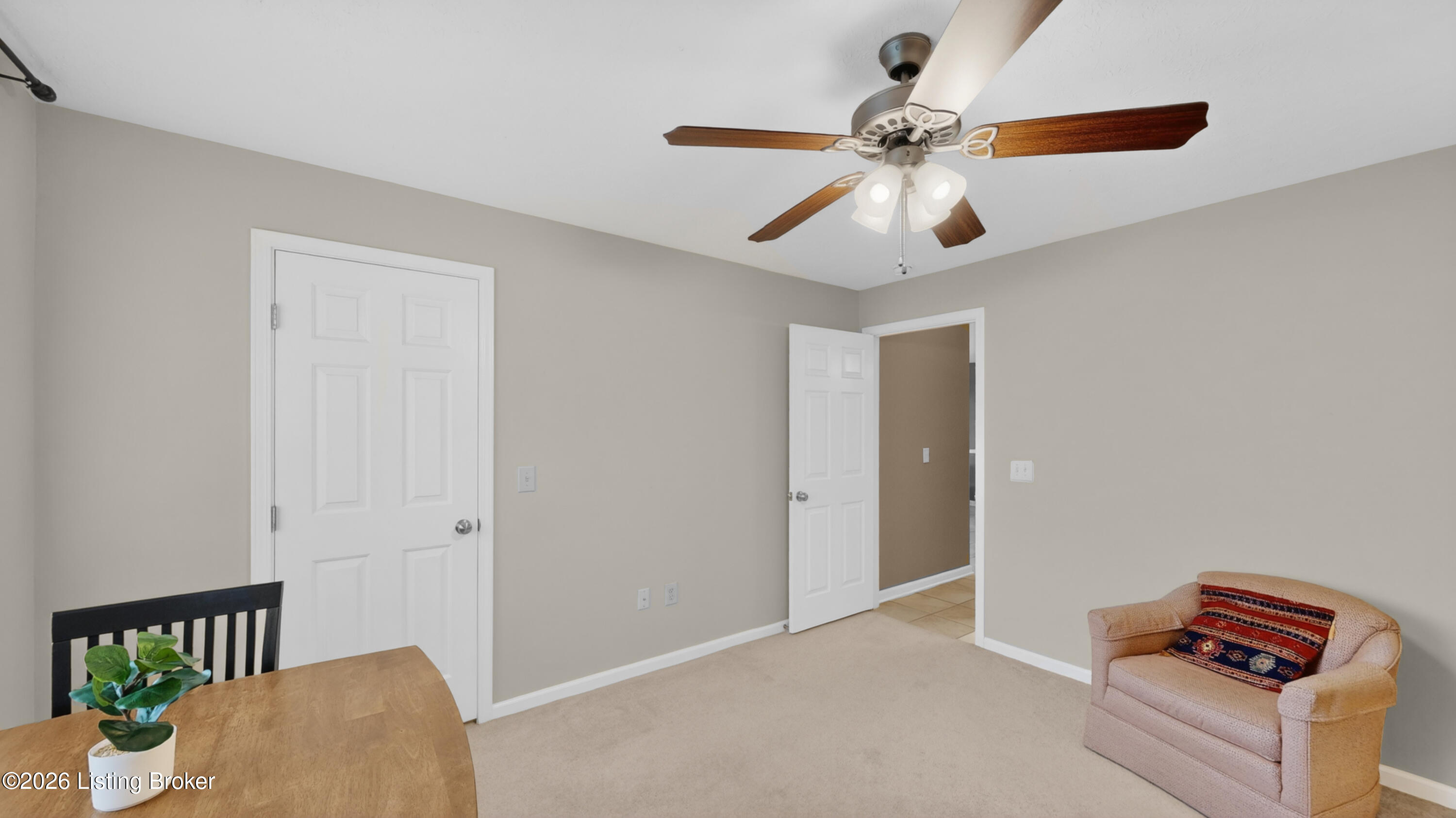 401 Creason Ct 208
