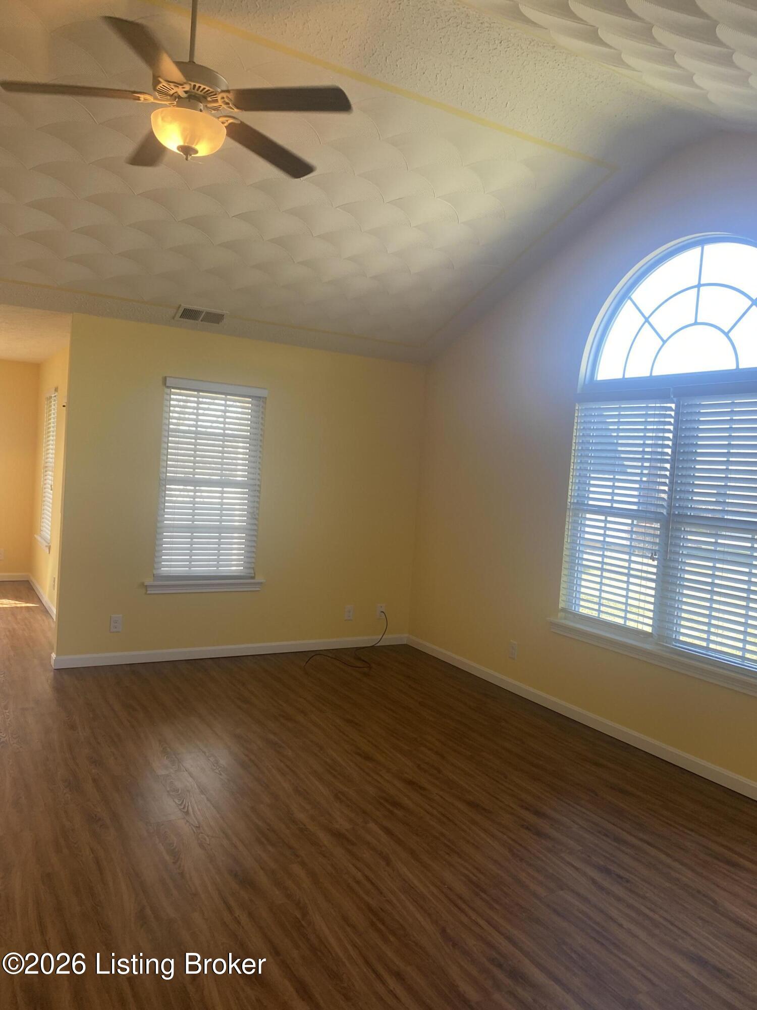 283 Adrian Ave