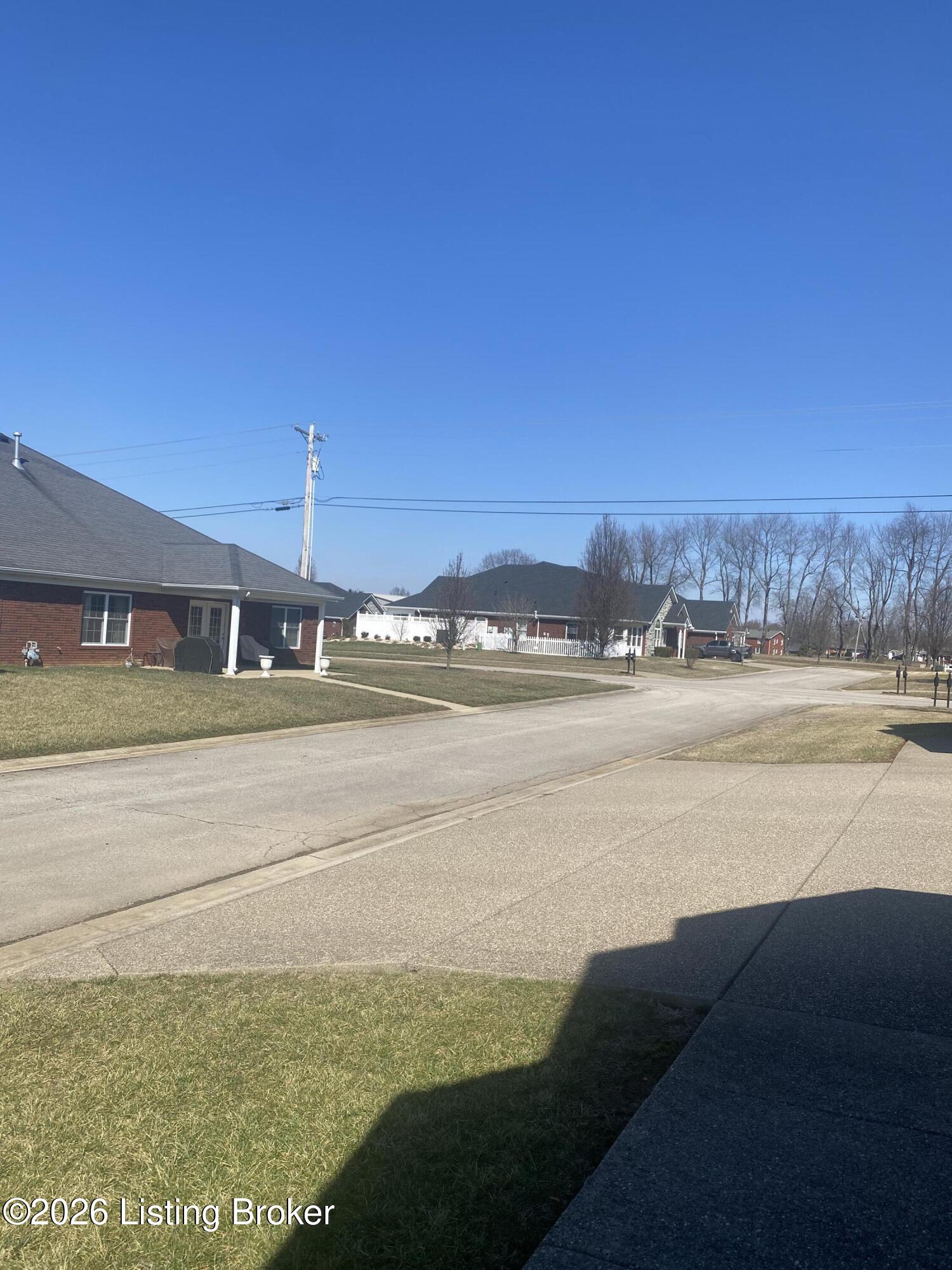 283 Adrian Ave