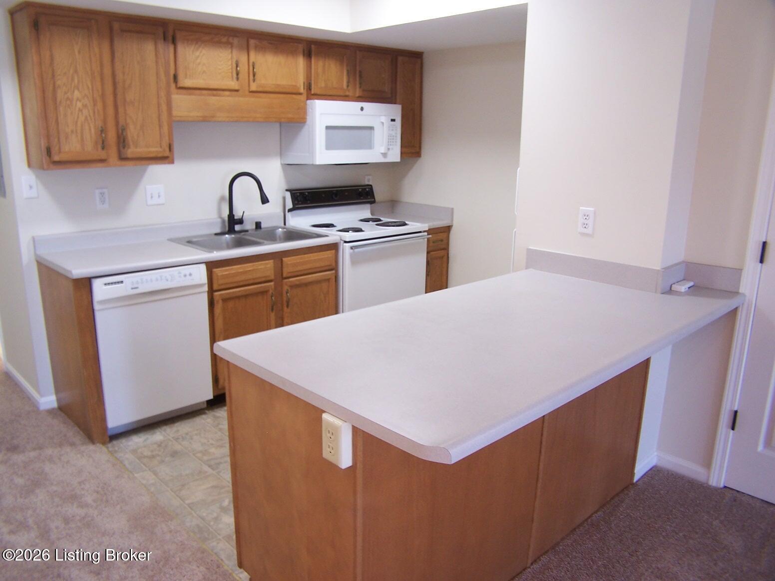 2726 Hollywood Terrace 112