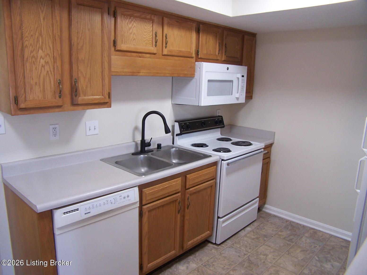 2726 Hollywood Terrace 112