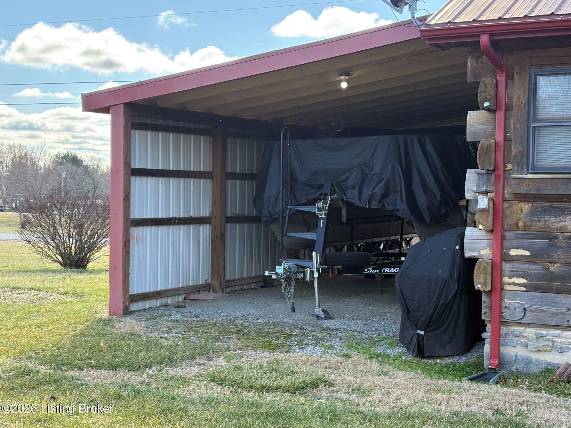 180 Tulip Ln
