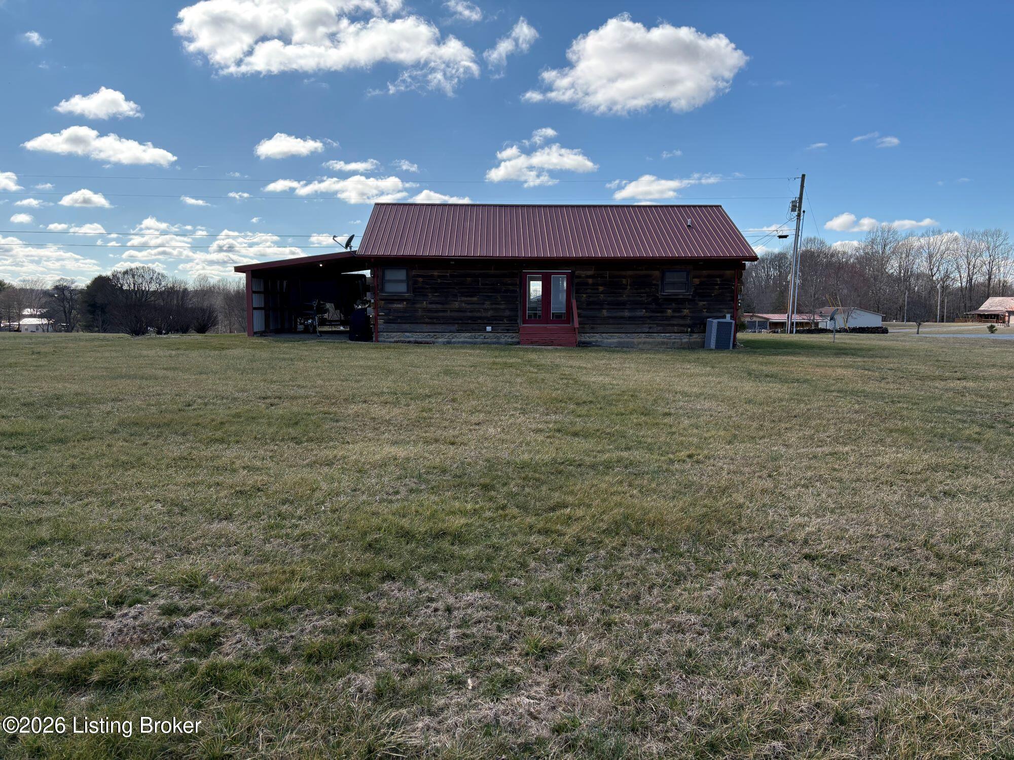 180 Tulip Ln