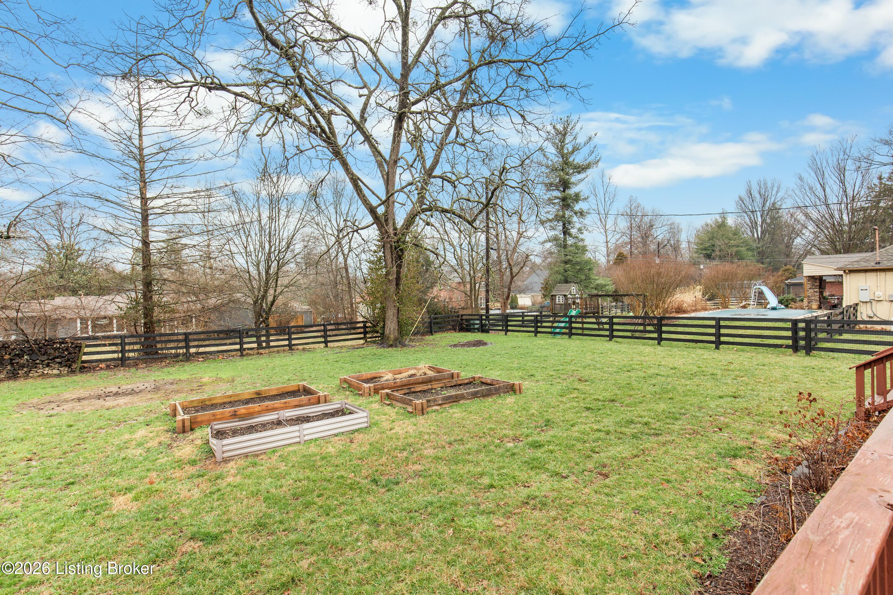 602 Linden Dr