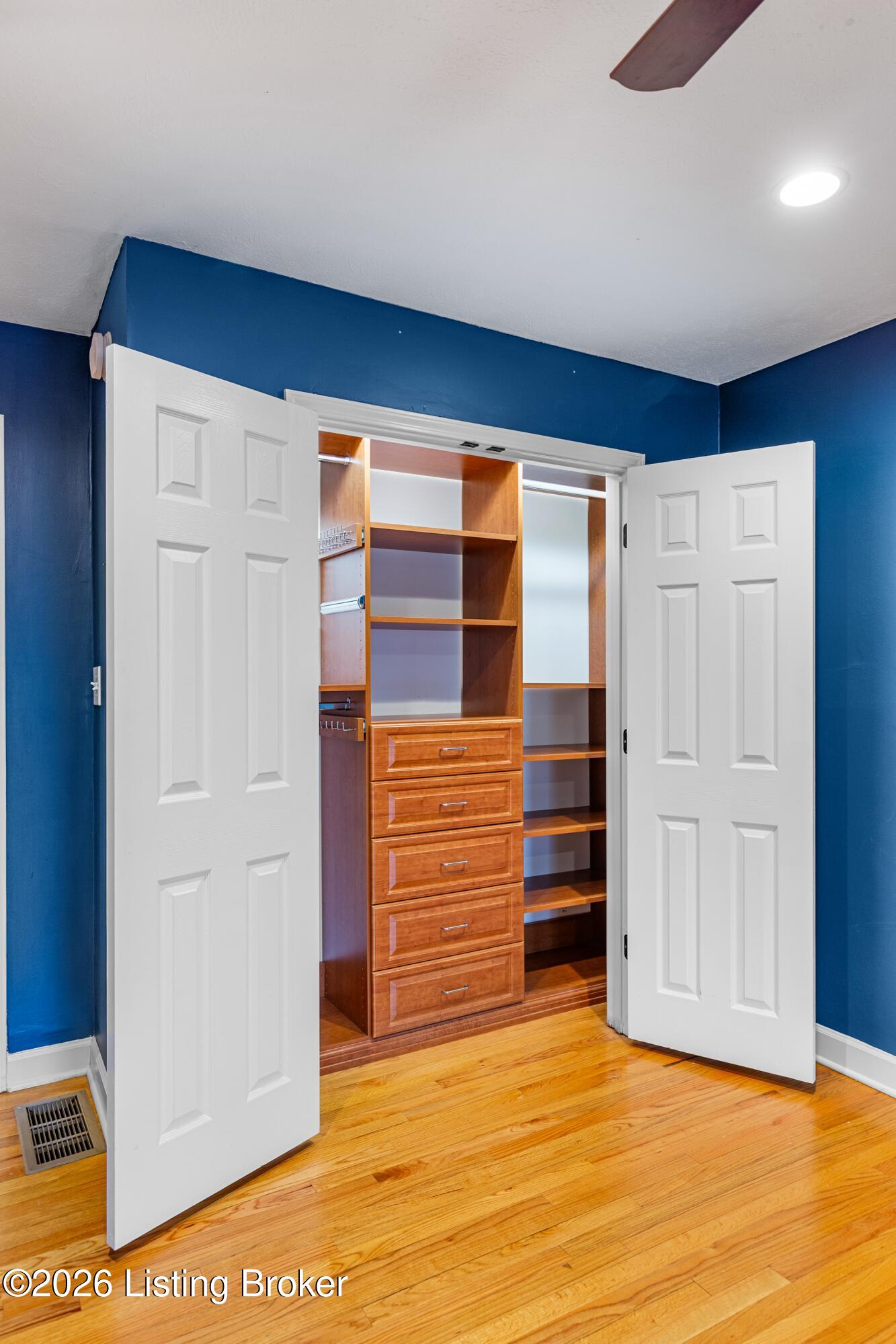 602 Linden Dr