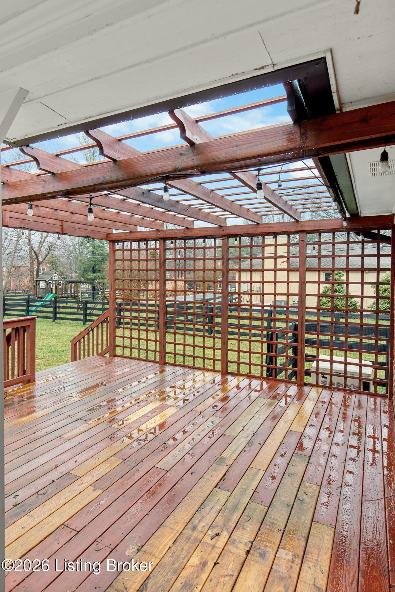 602 Linden Dr