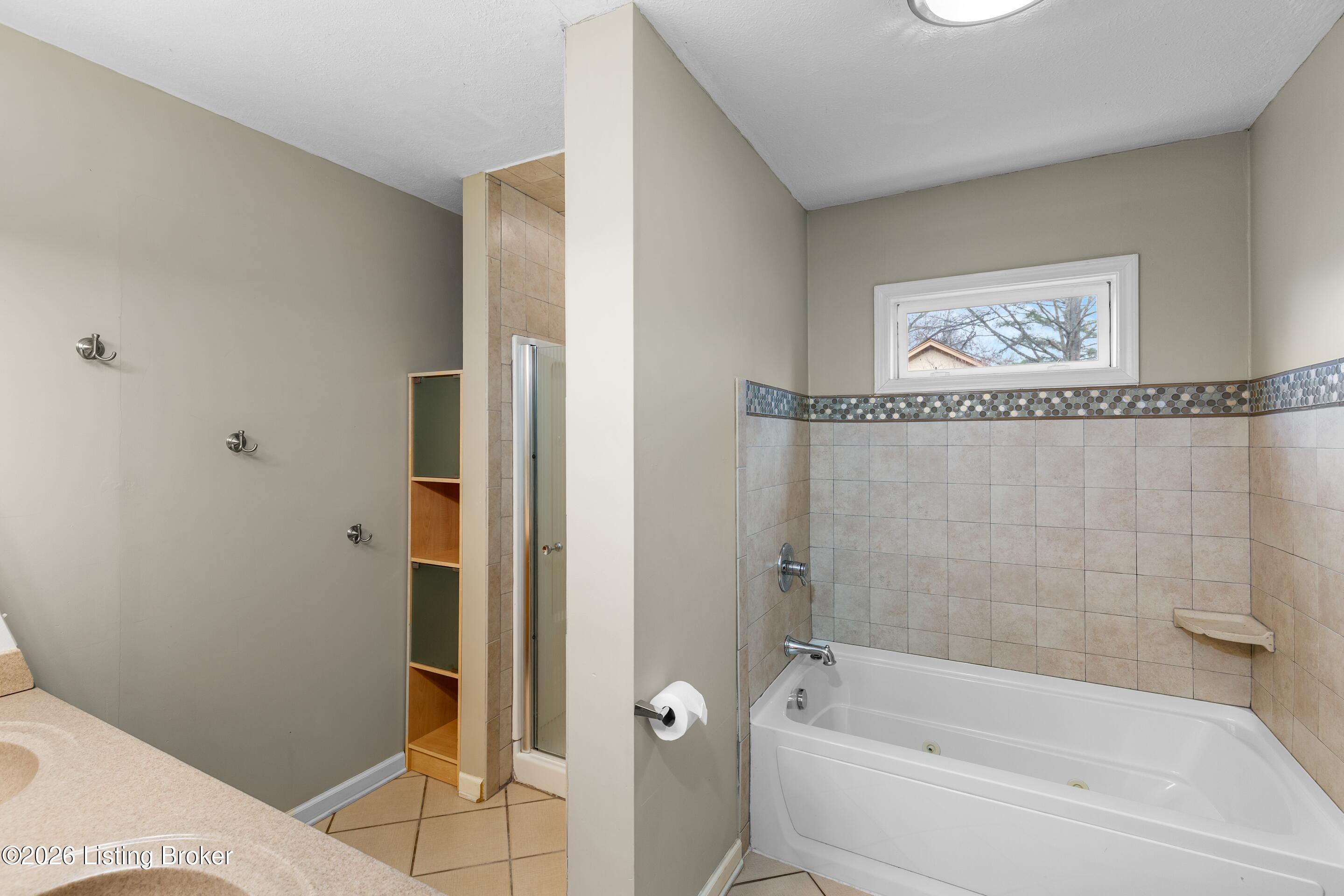 602 Linden Dr