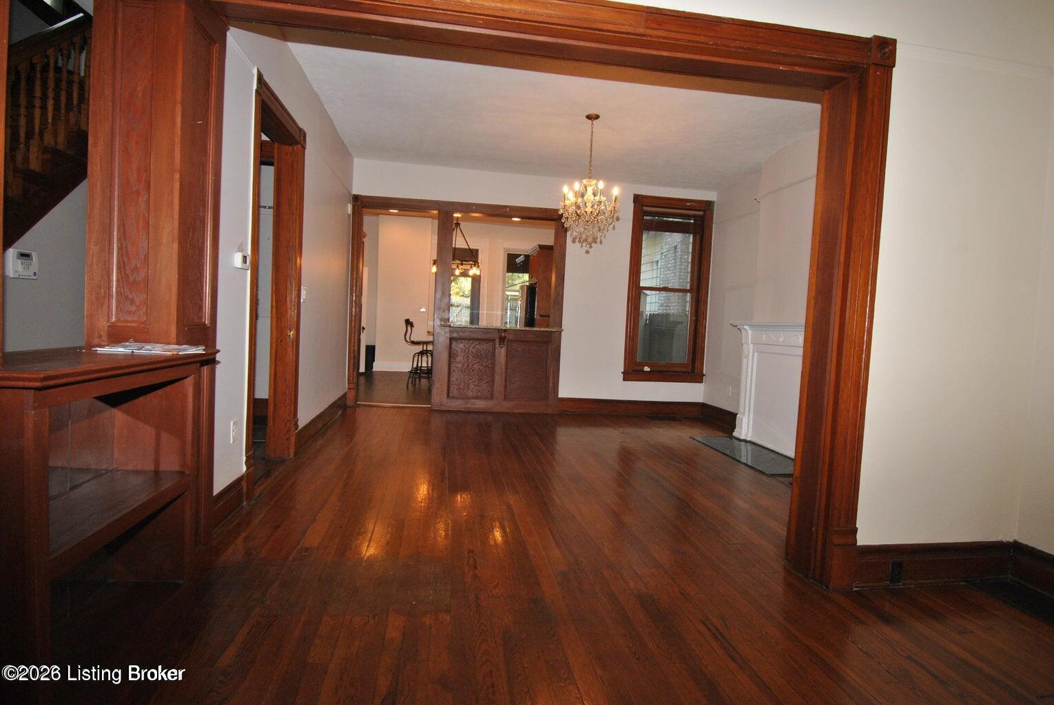 1328 Highland Ave