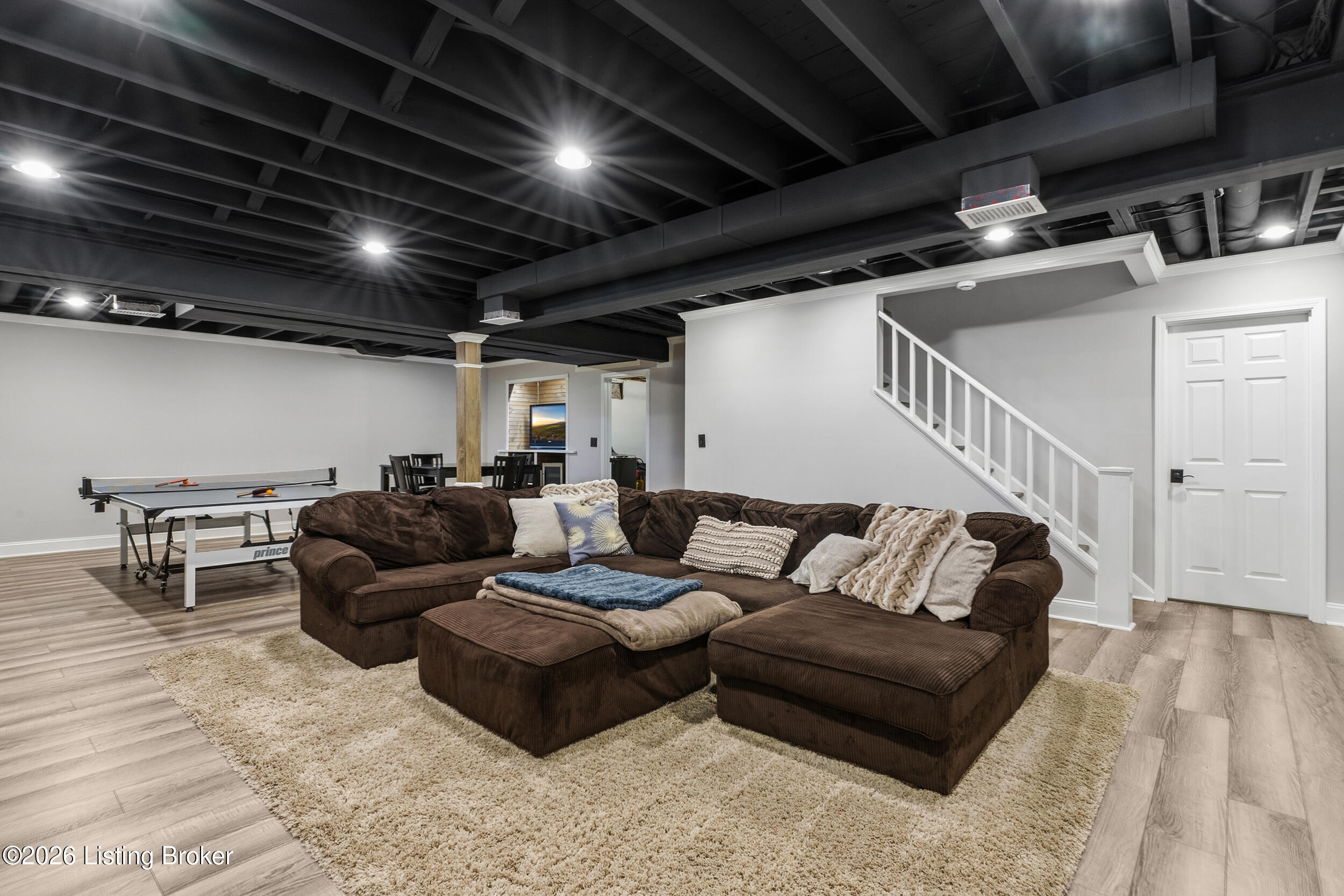 301 S Lyndon Ln