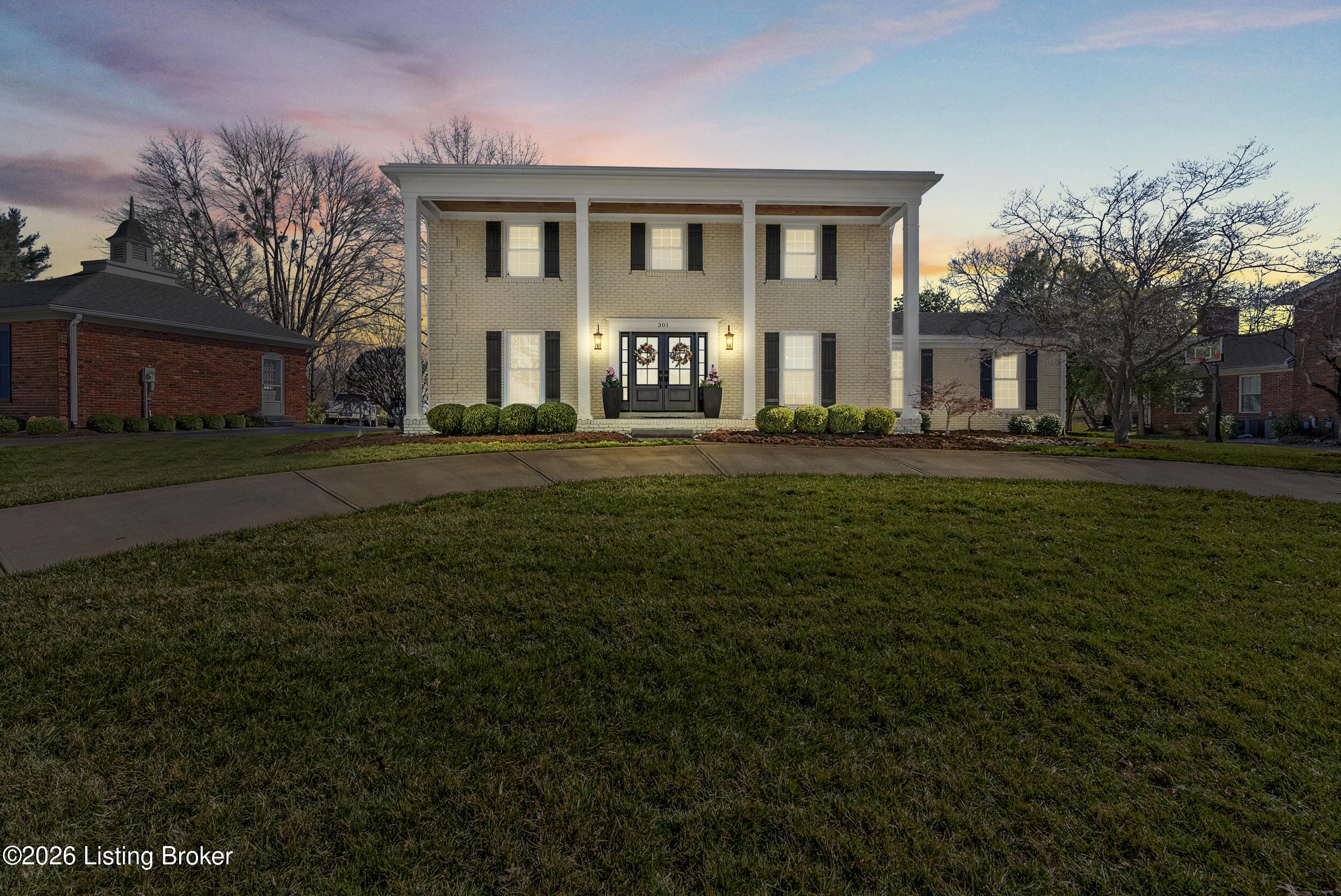 301 S Lyndon Ln