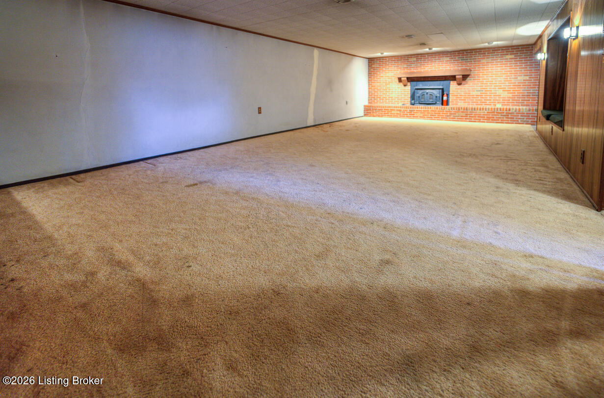 319 Castleview Dr