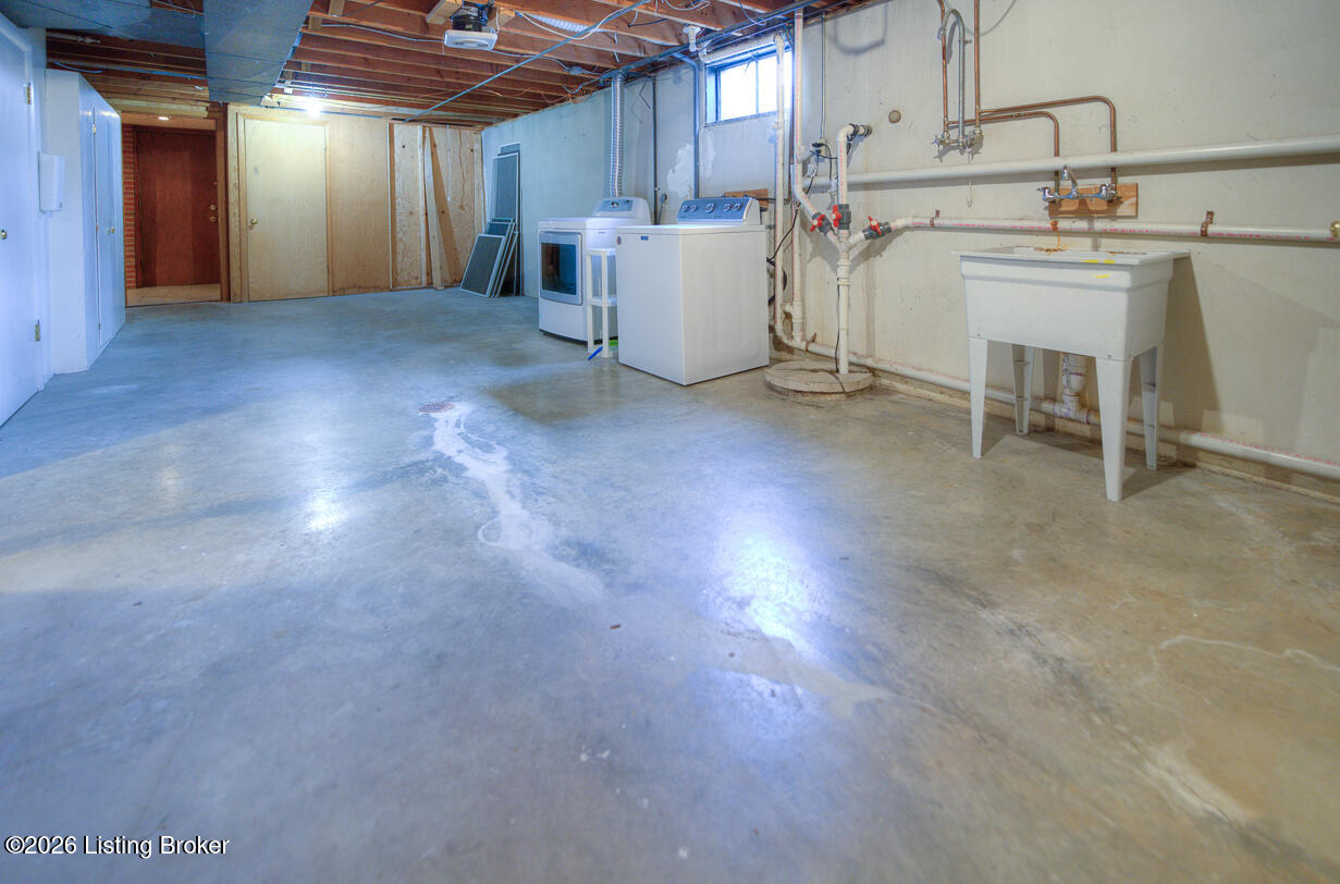 319 Castleview Dr