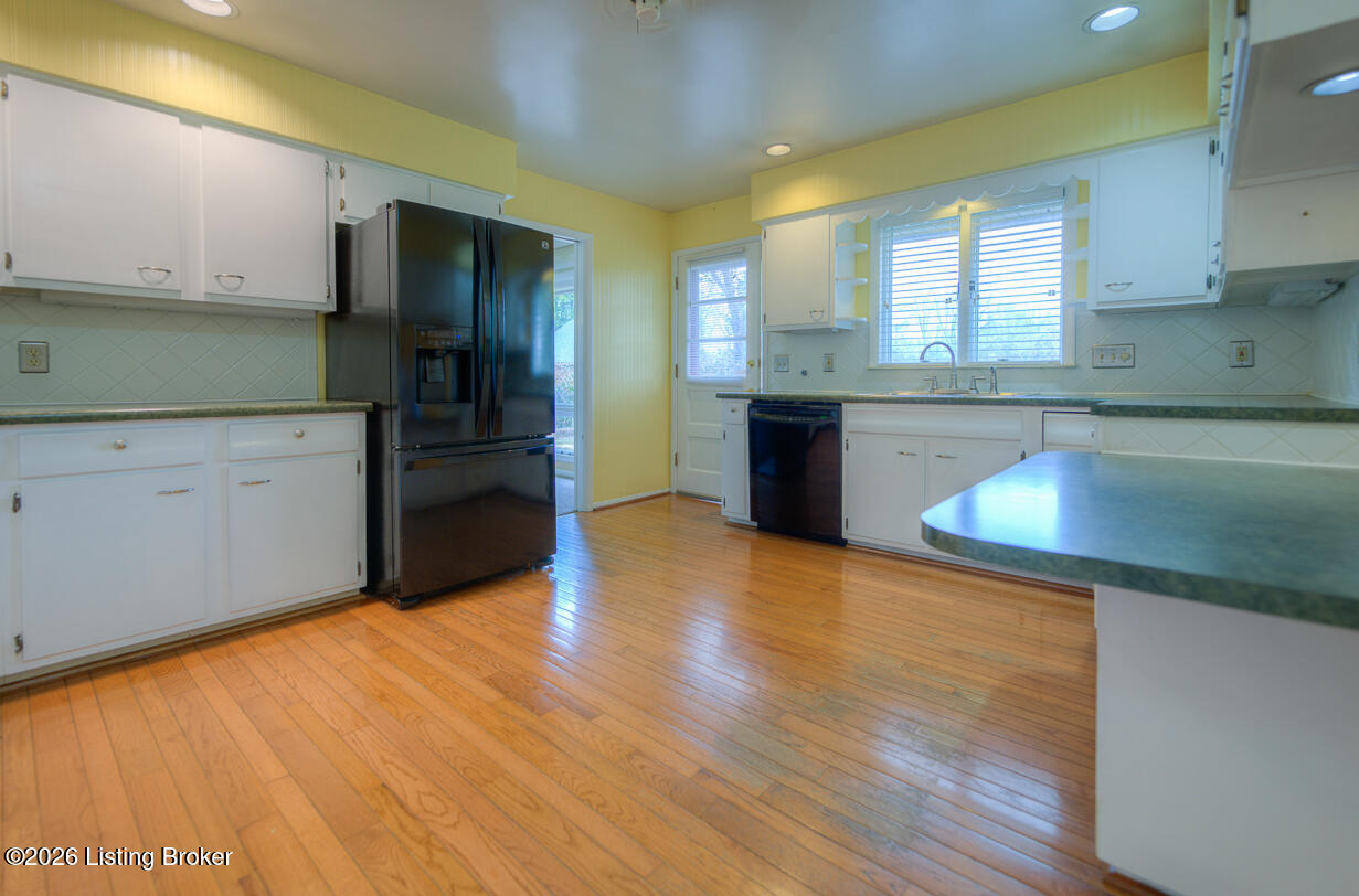 319 Castleview Dr