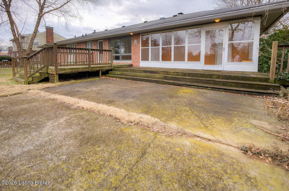 319 Castleview Dr