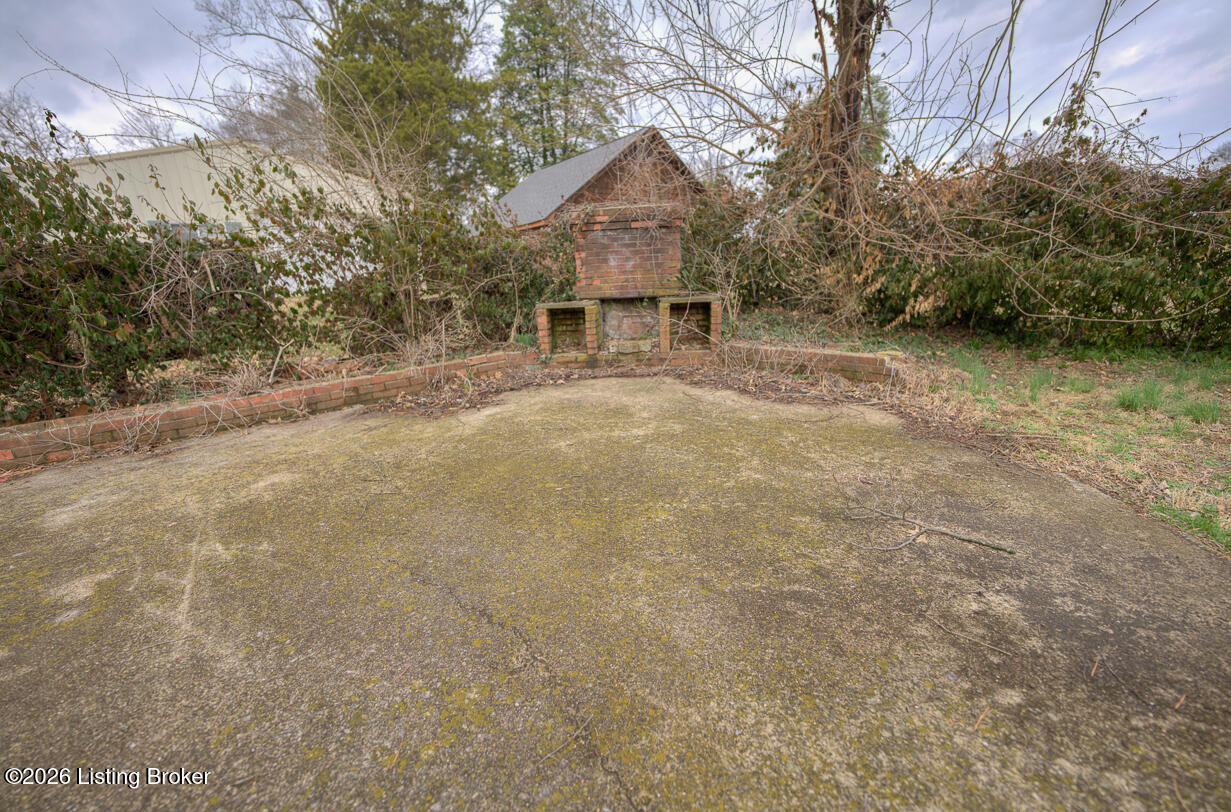 319 Castleview Dr