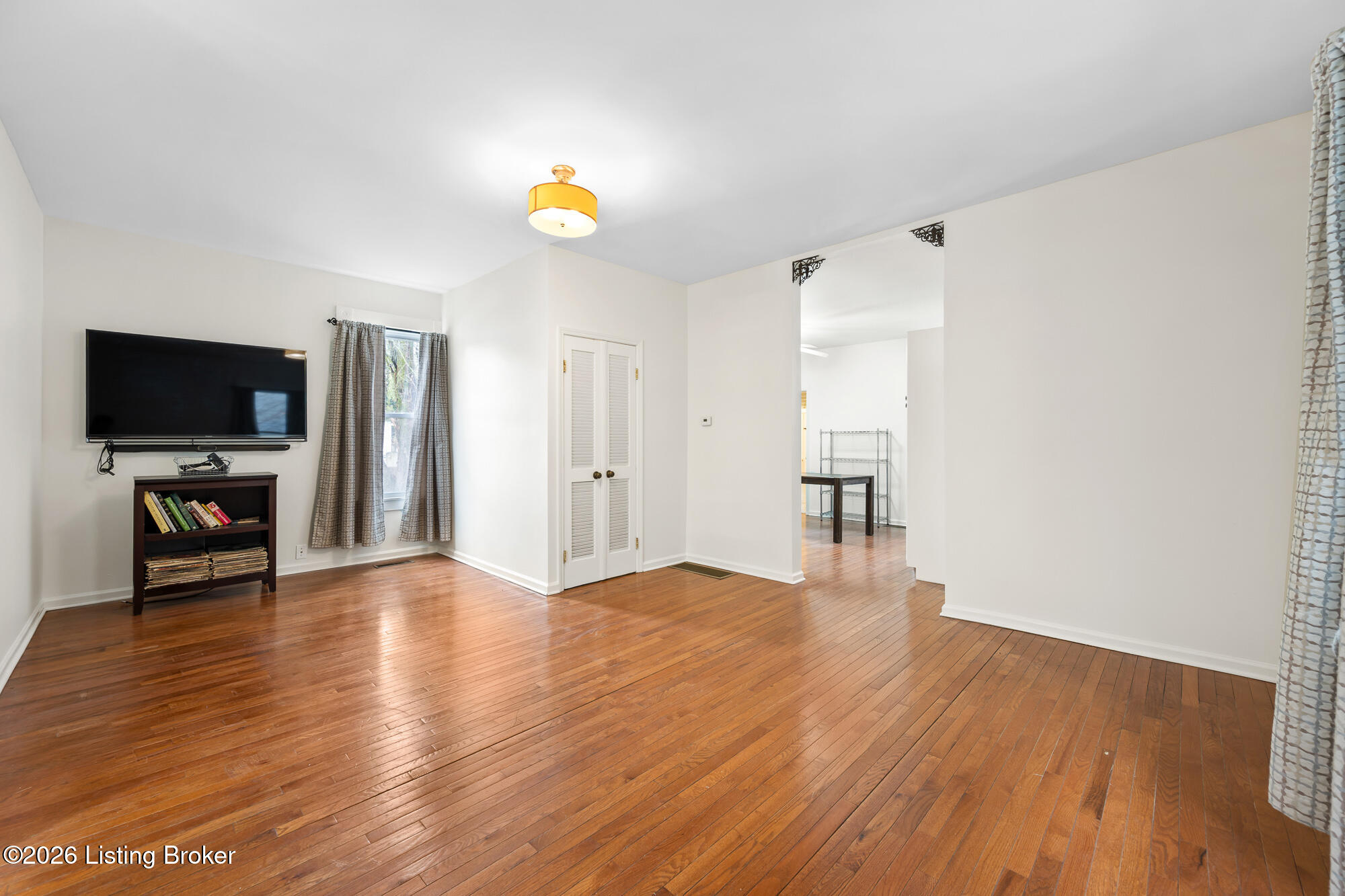 1401 Quincy St
