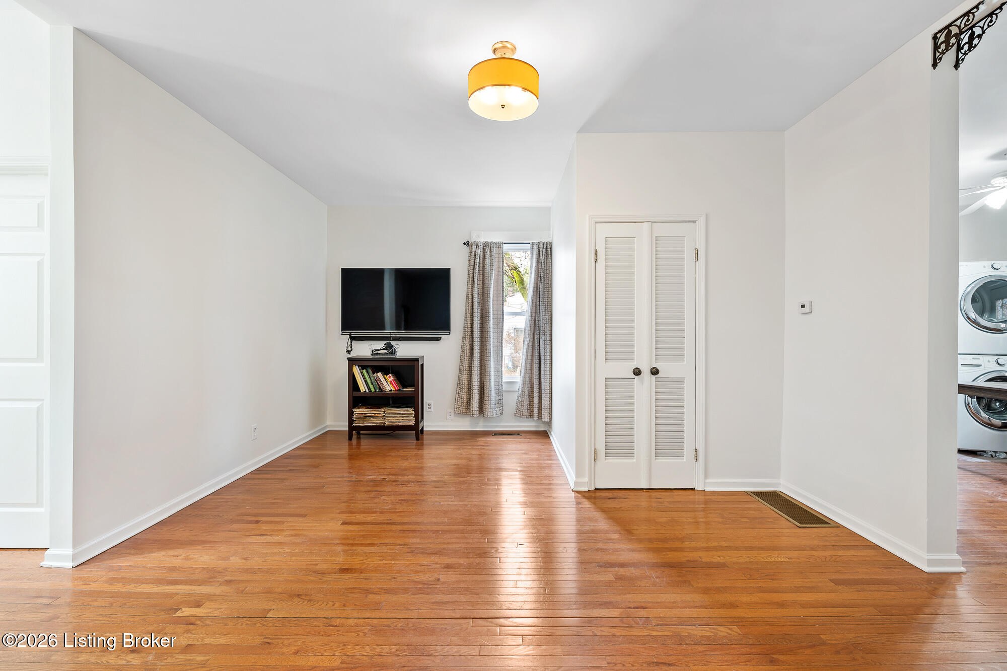 1401 Quincy St