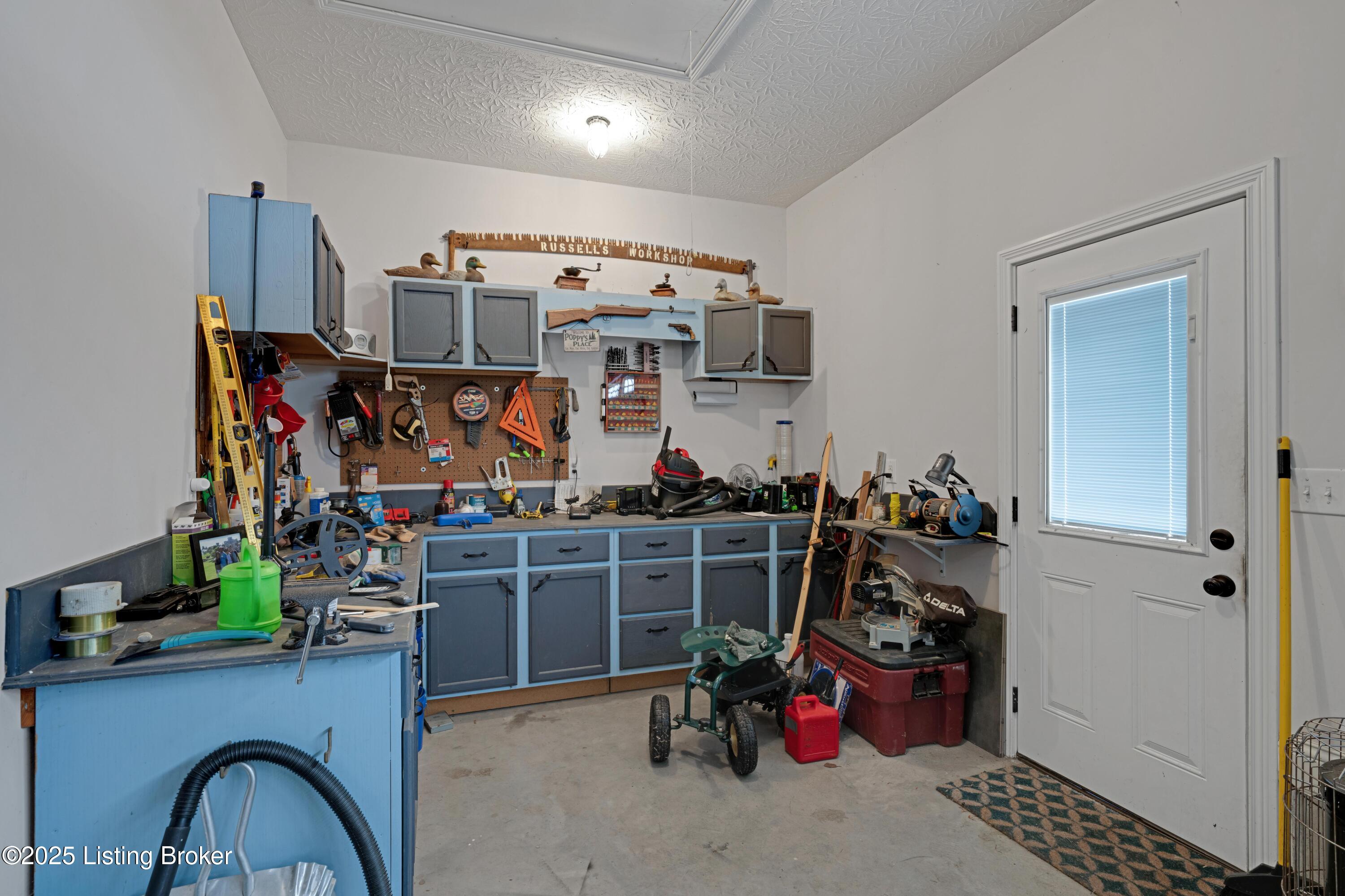 9100 Hassy Way