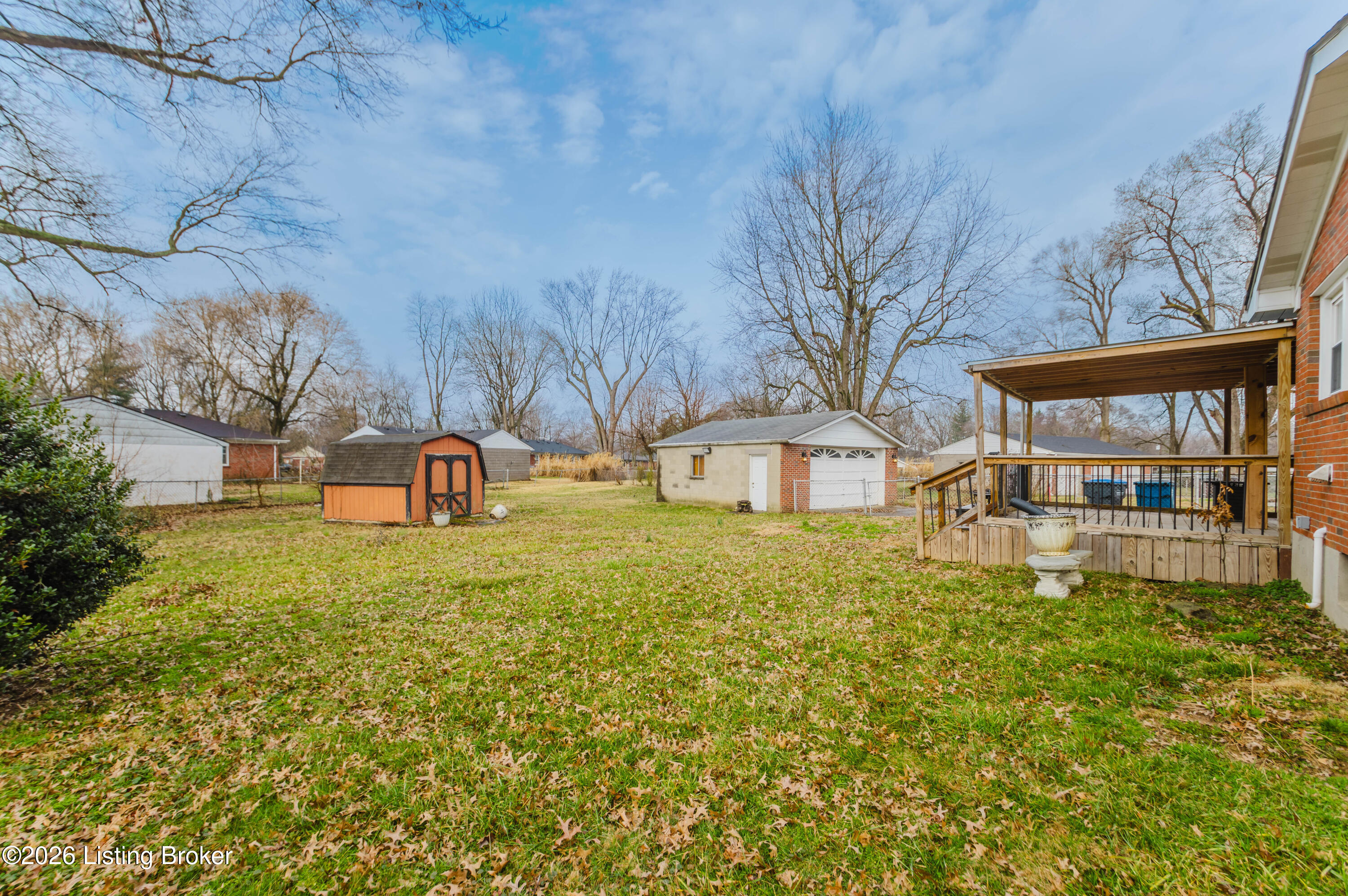 6121 Middlerose Cir