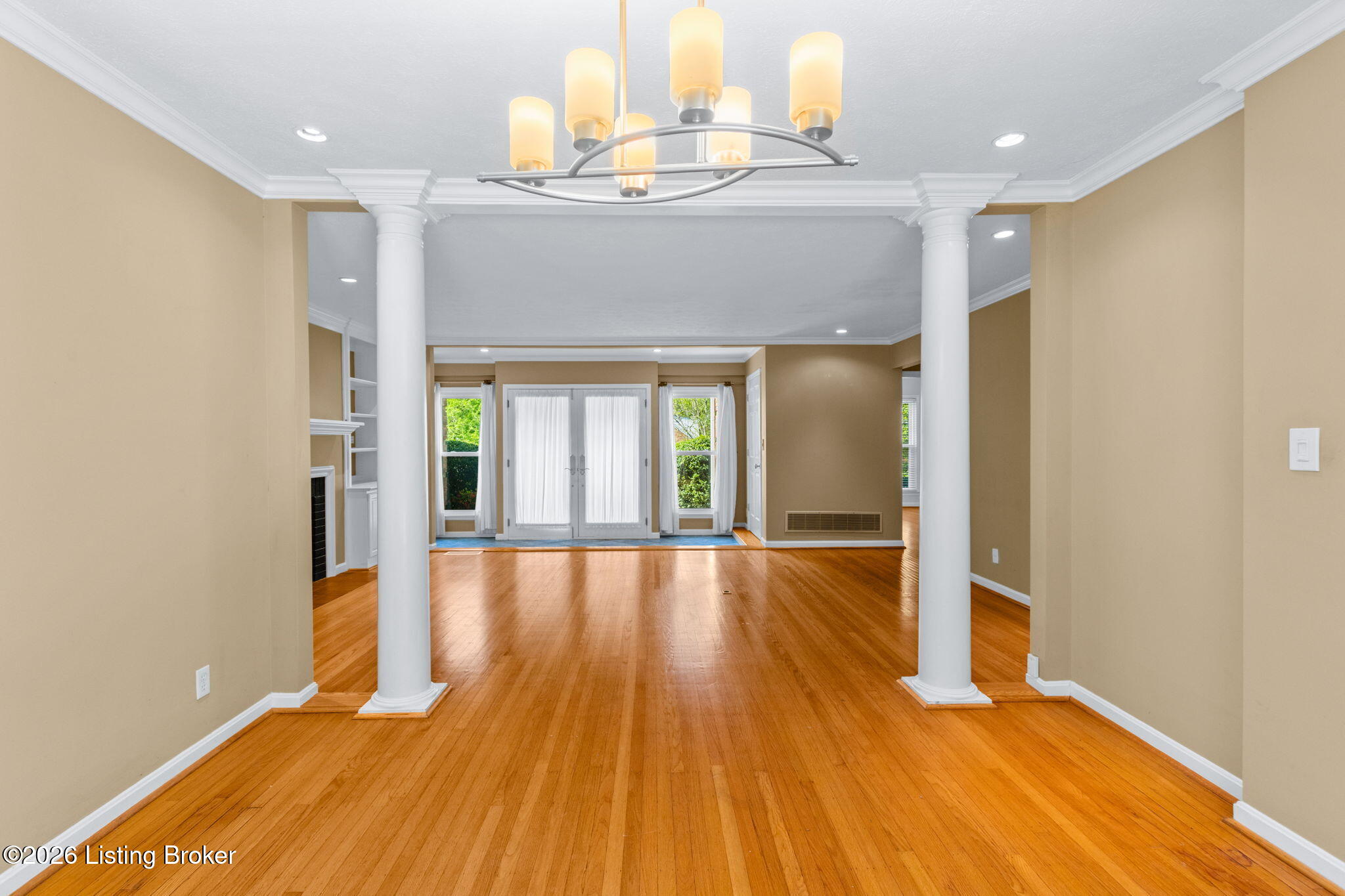 401 Winton Ln