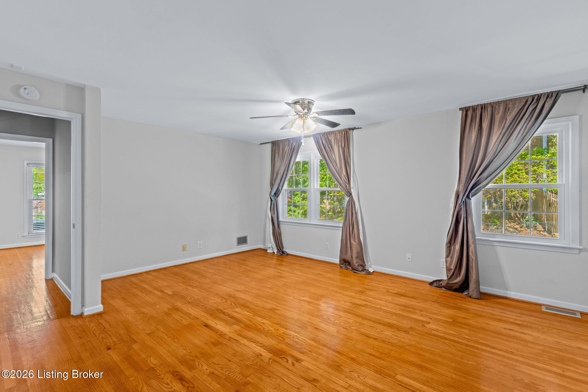 401 Winton Ln