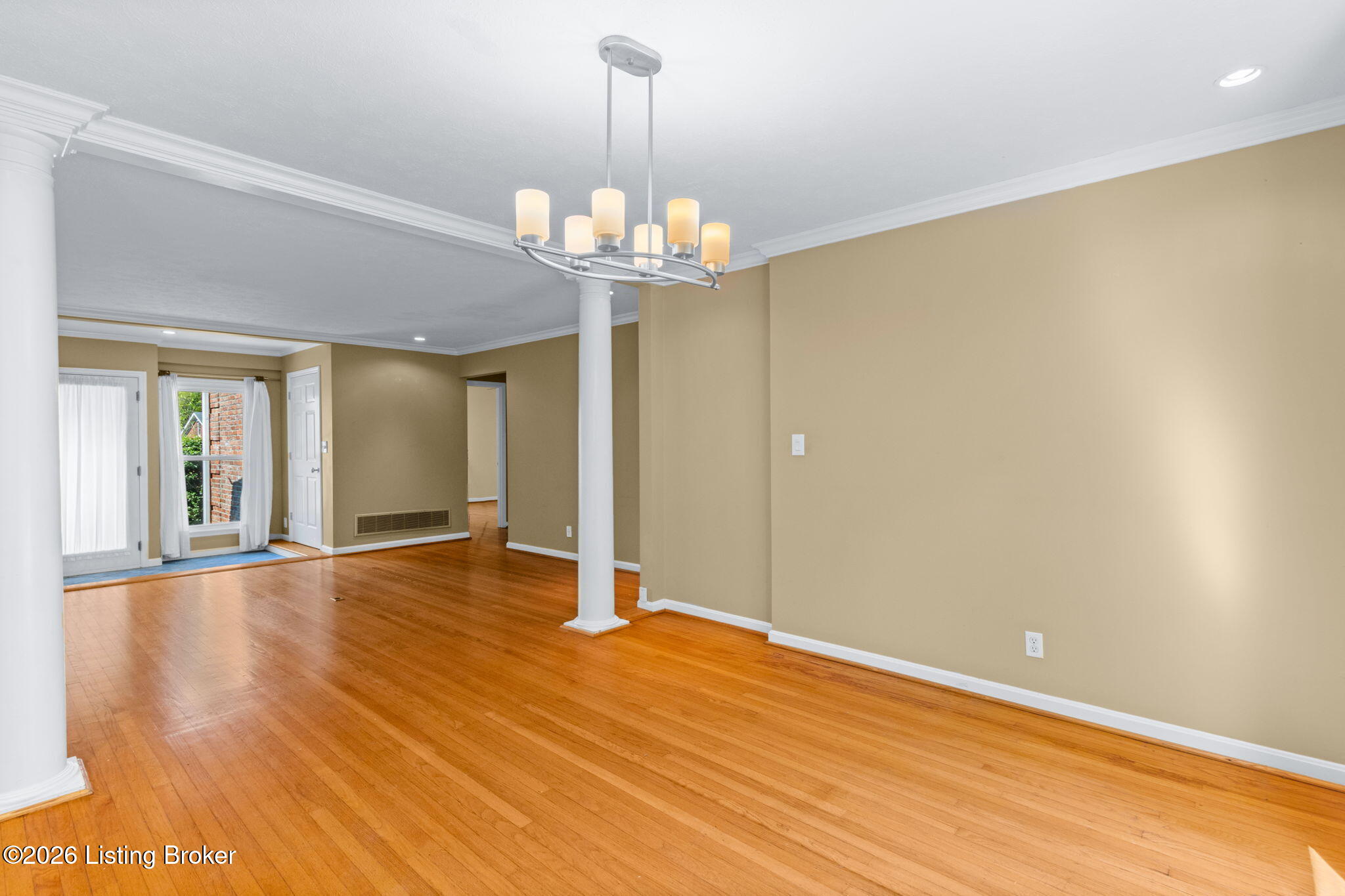 401 Winton Ln