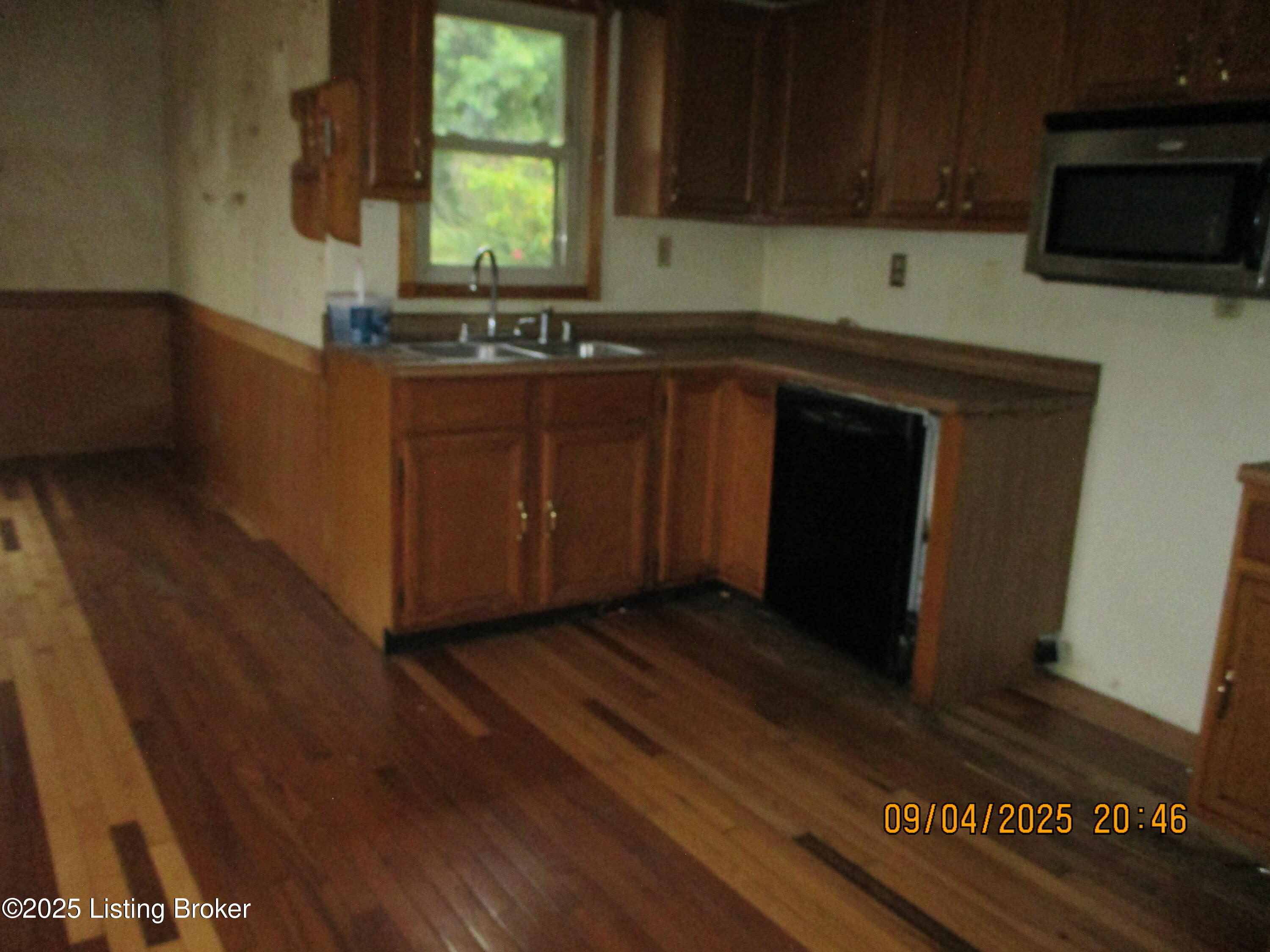 932 Bunk Rd