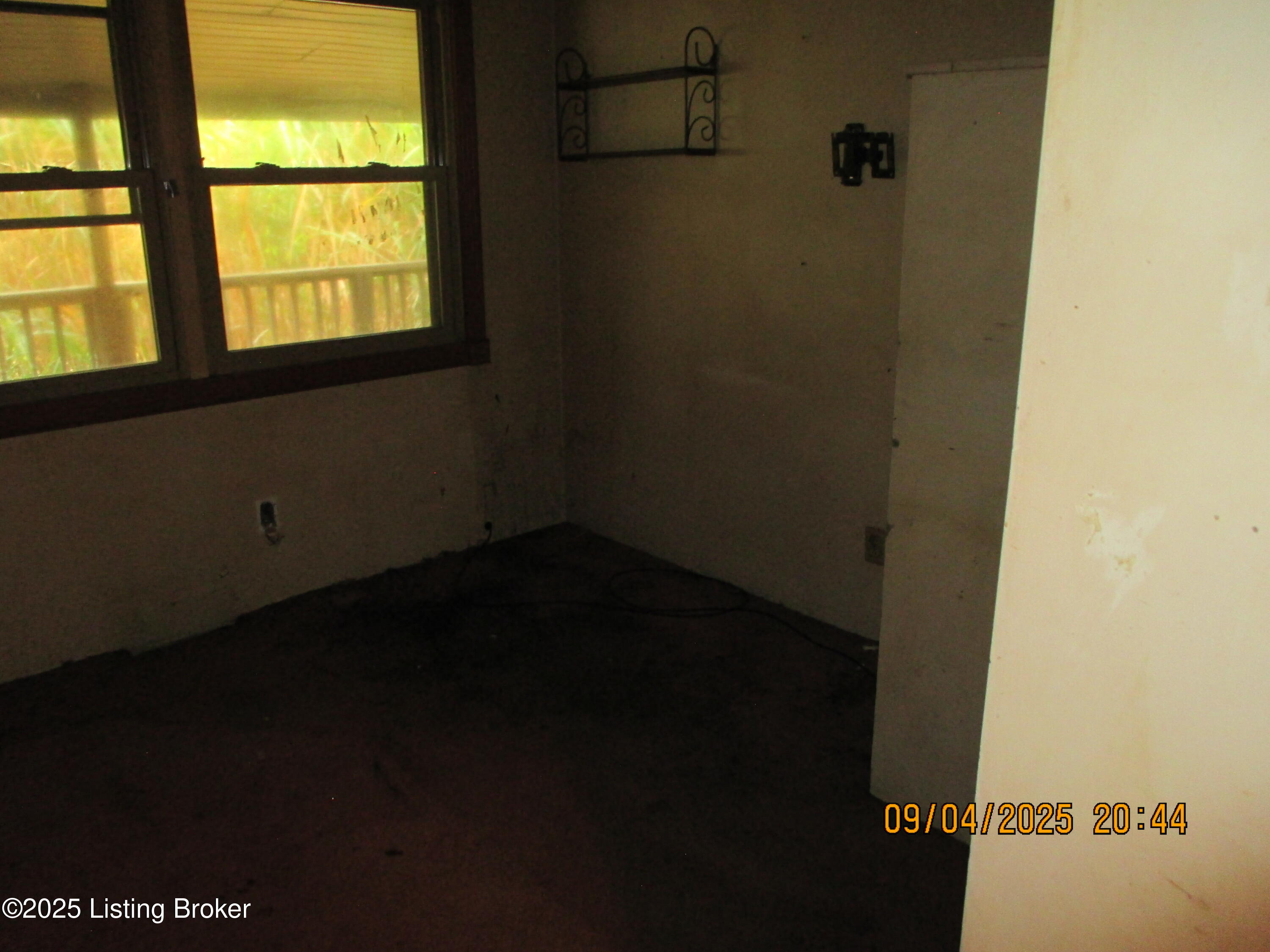 932 Bunk Rd