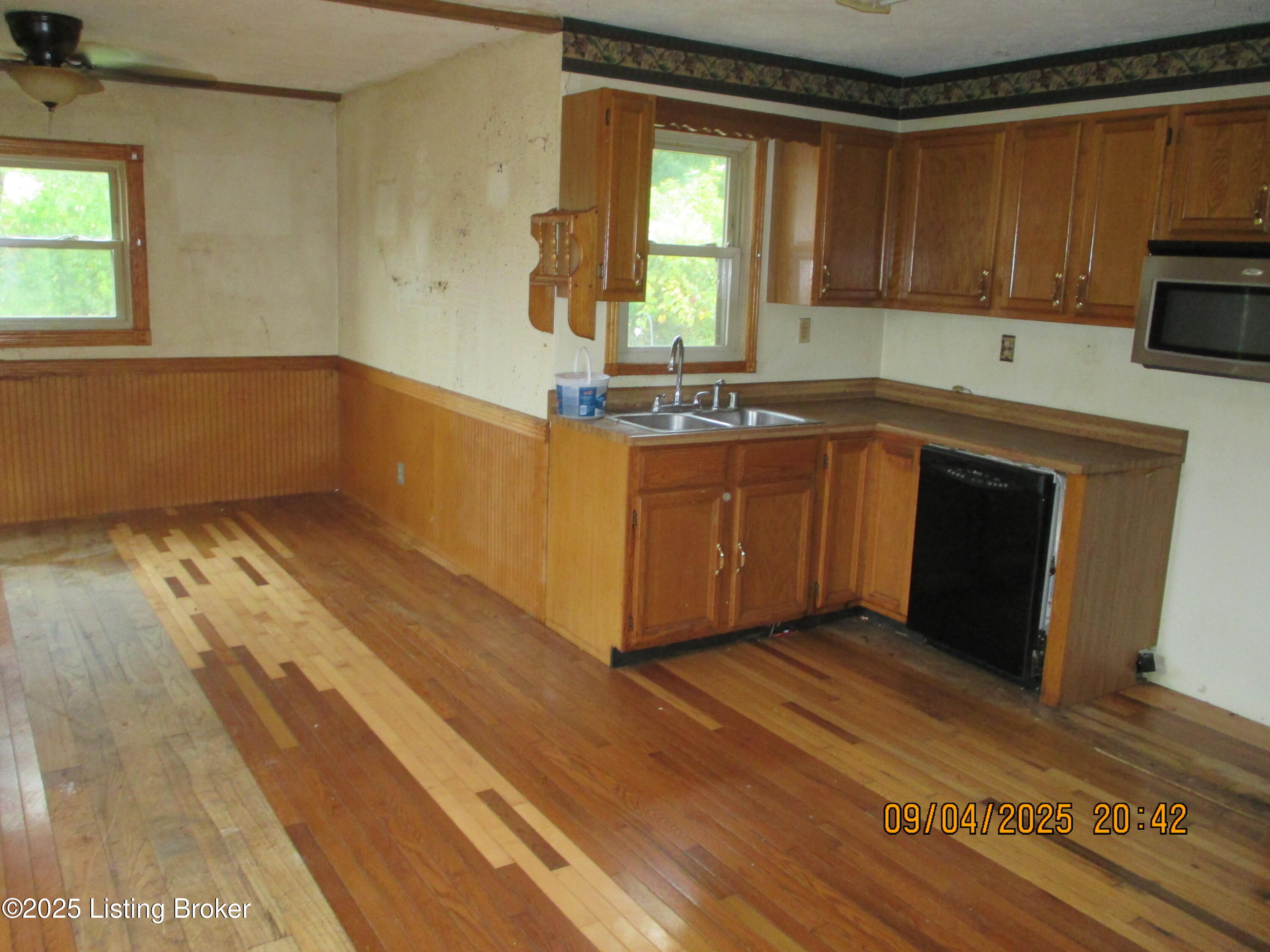932 Bunk Rd