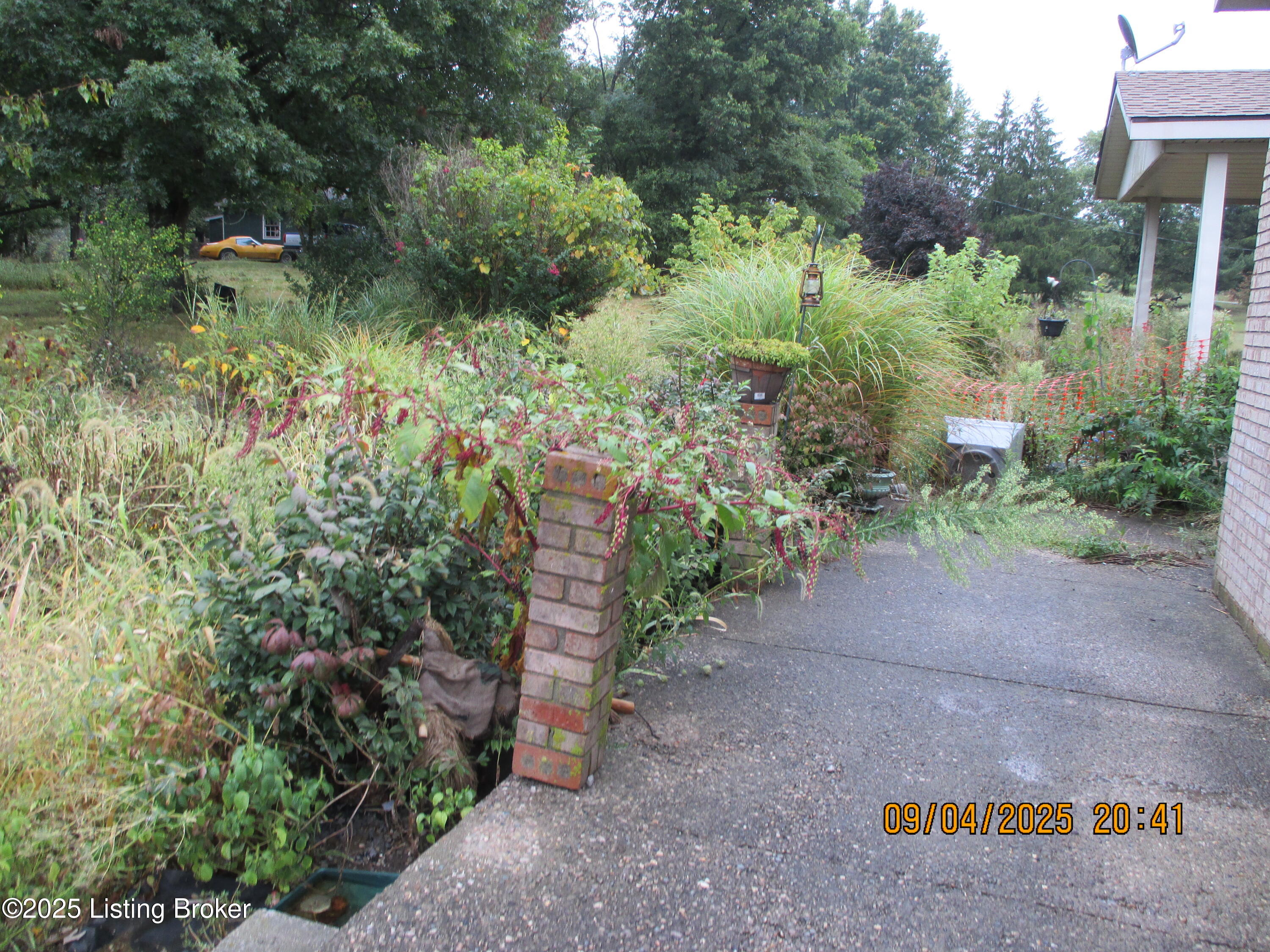 932 Bunk Rd