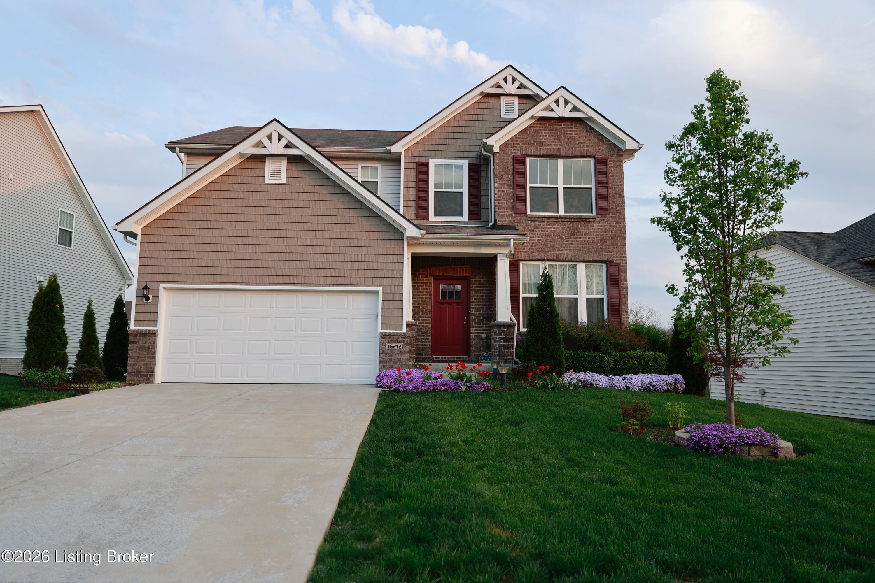 16212 Rockcrest View Ln