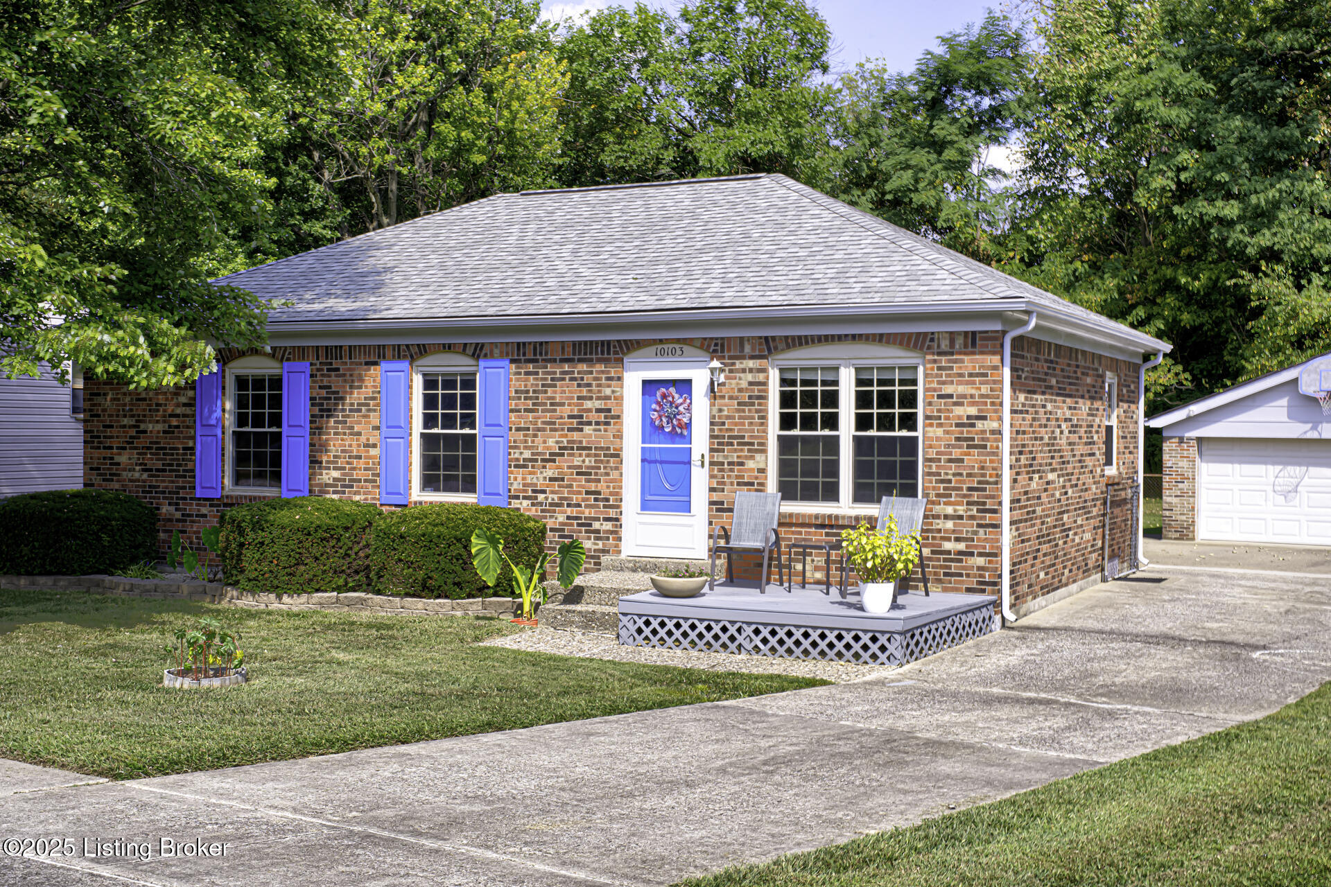 10103 Blue Creek Dr