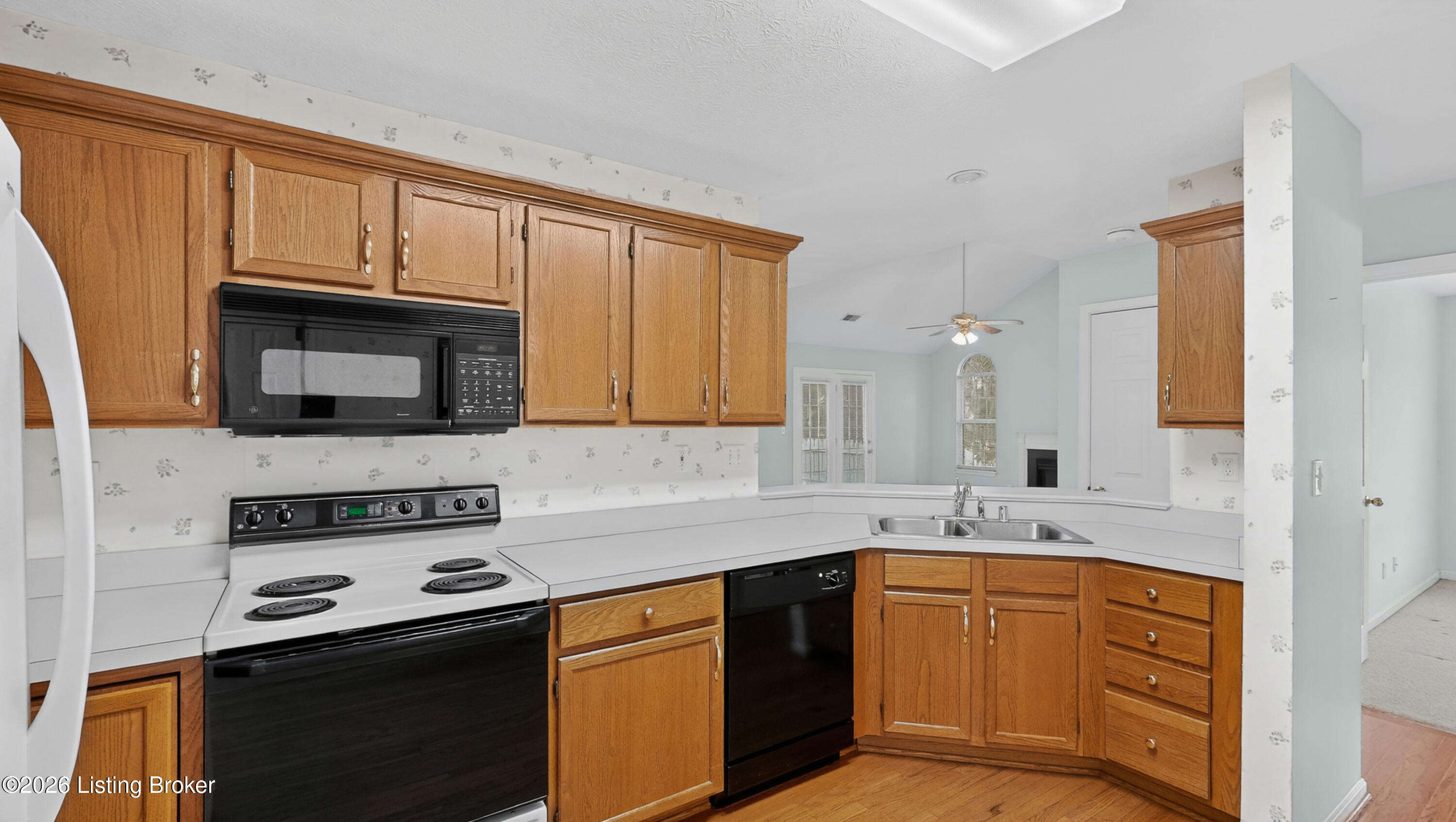 8301 Bellis Way
