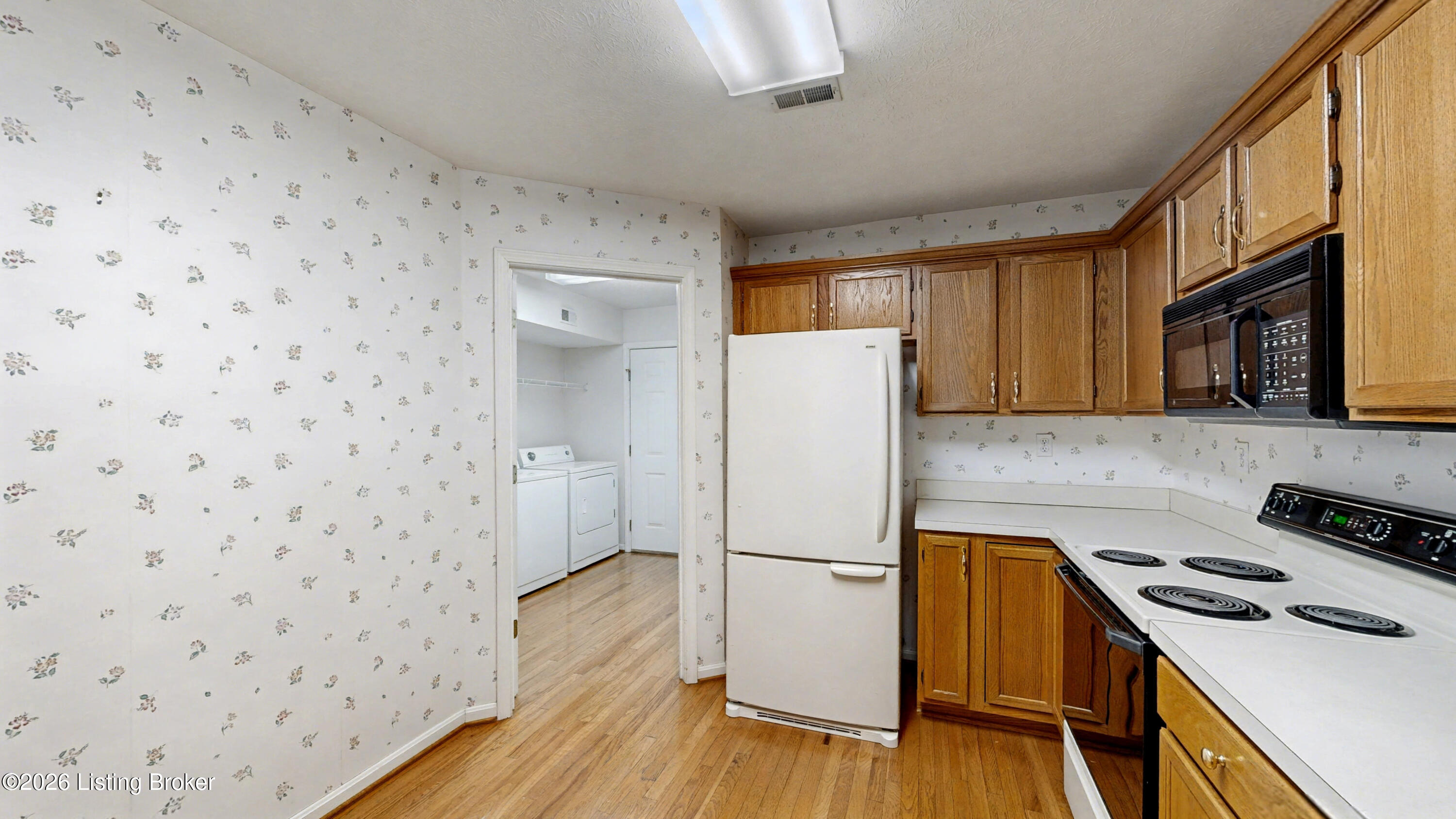8301 Bellis Way