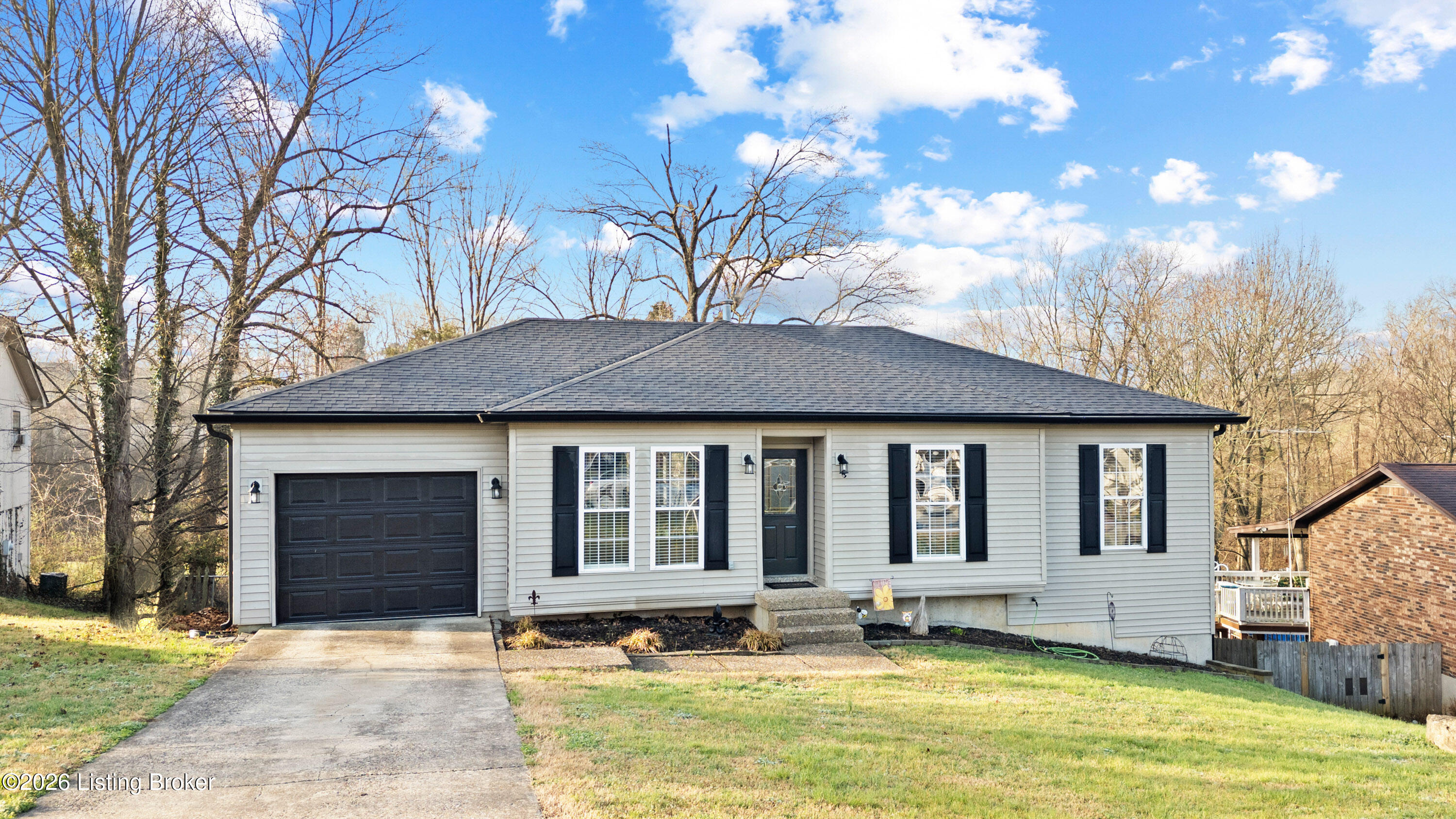 5613 Braulio Ct