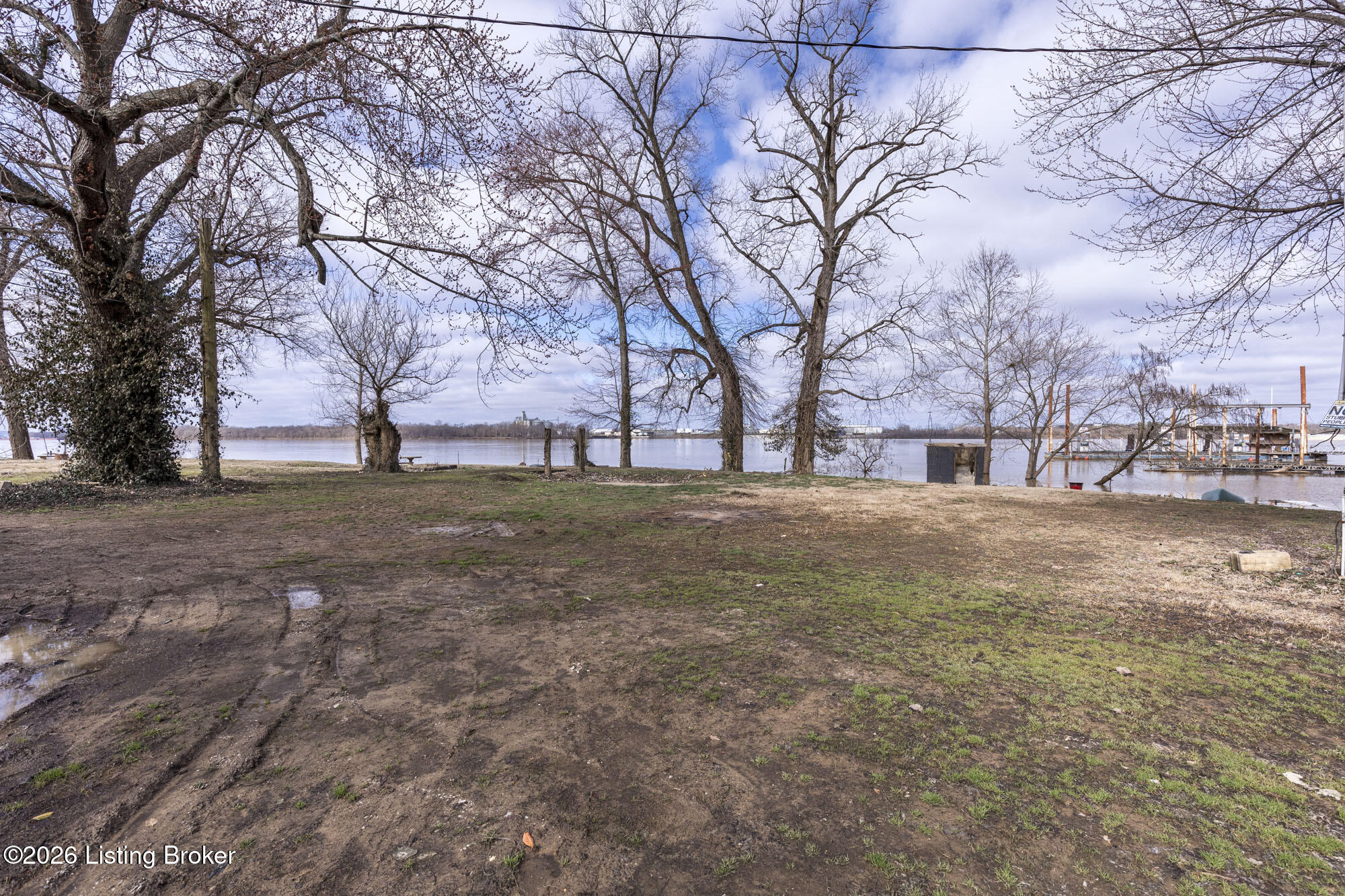 5225 River Rd
