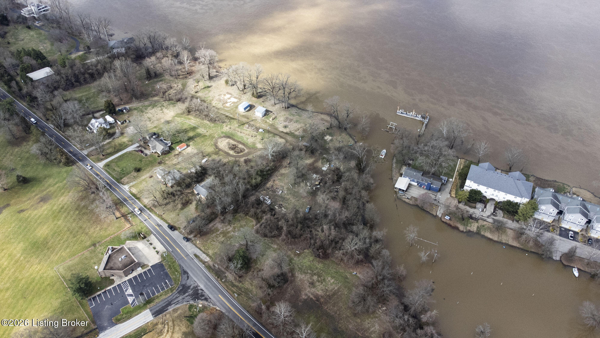 5225 River Rd