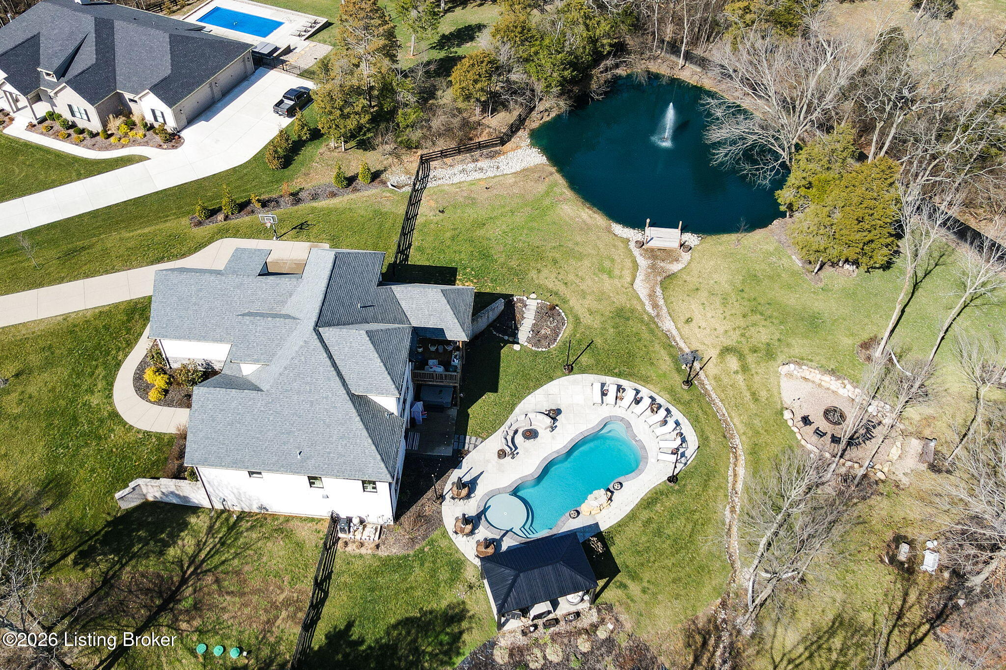 7297 Grand Oaks Dr