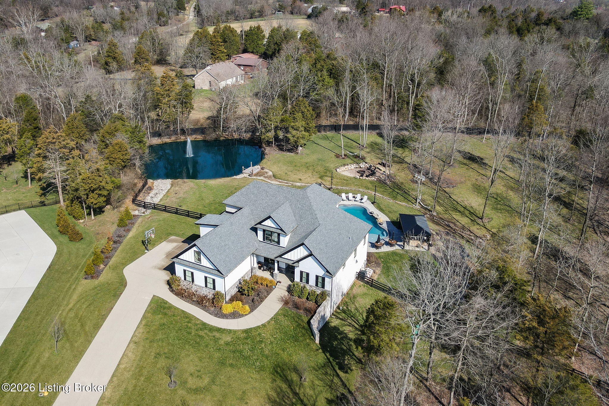 7297 Grand Oaks Dr