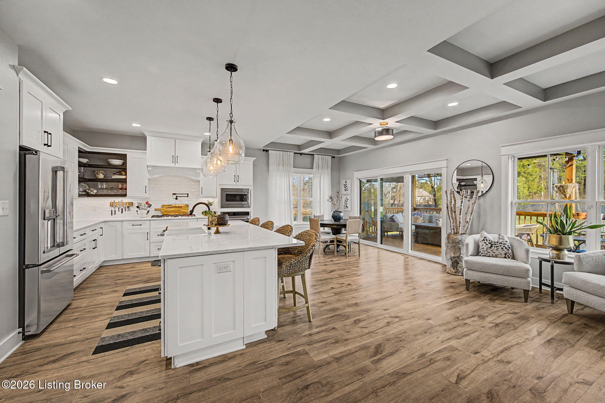 7297 Grand Oaks Dr