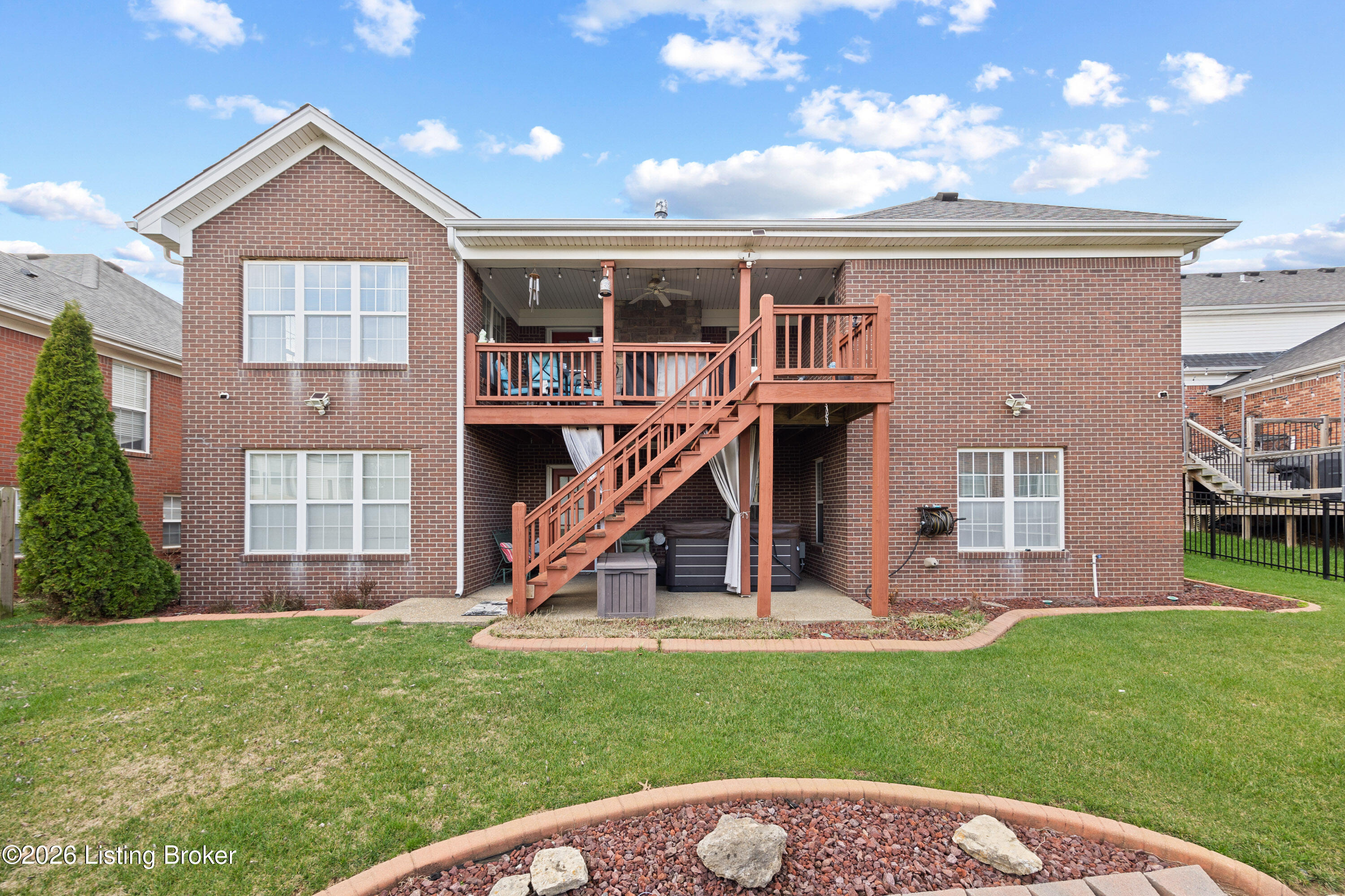 6803 Brighton Springs Ln