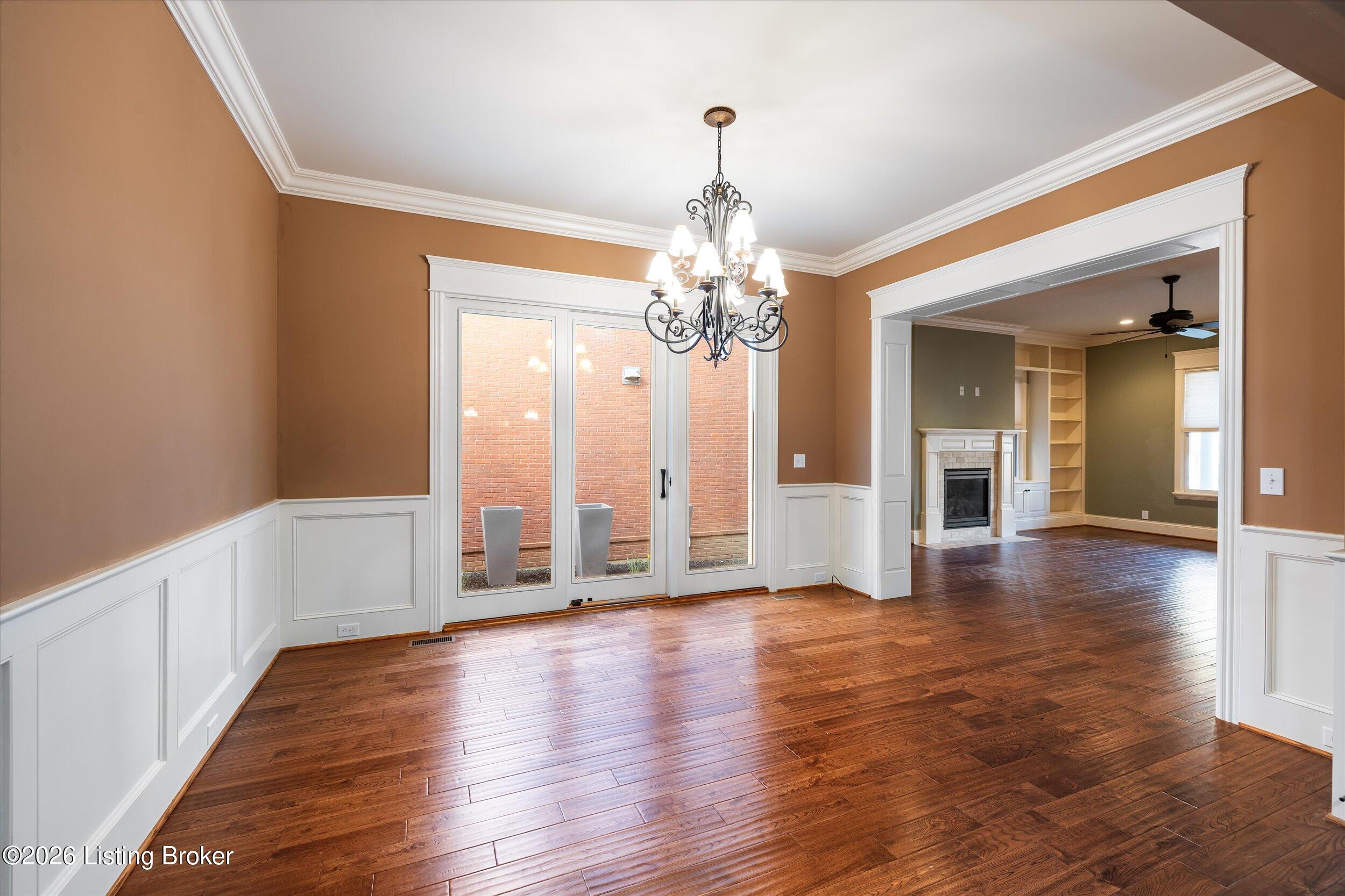 9412 Harlequin St