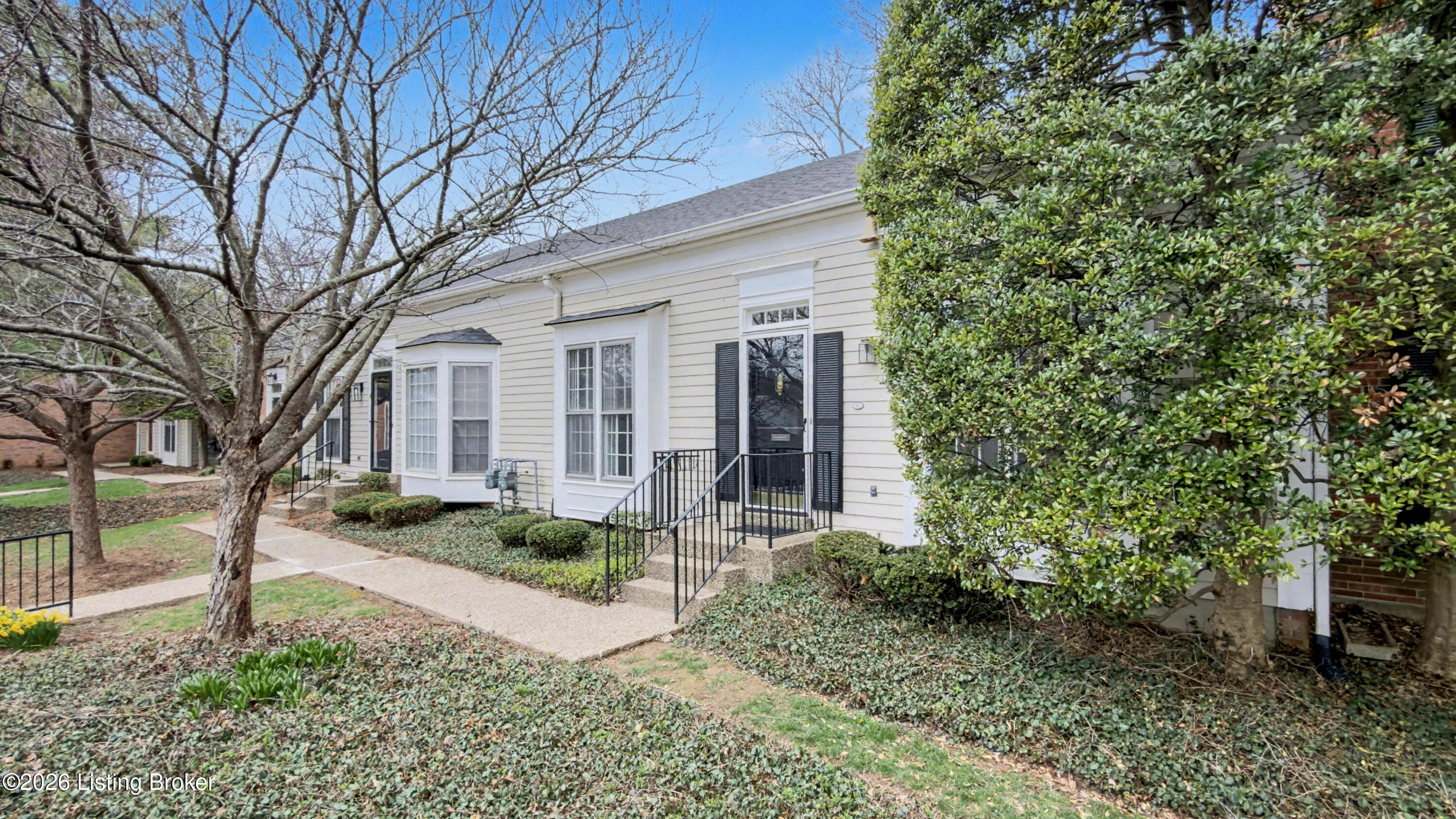 3607 Brownsboro Rd 13