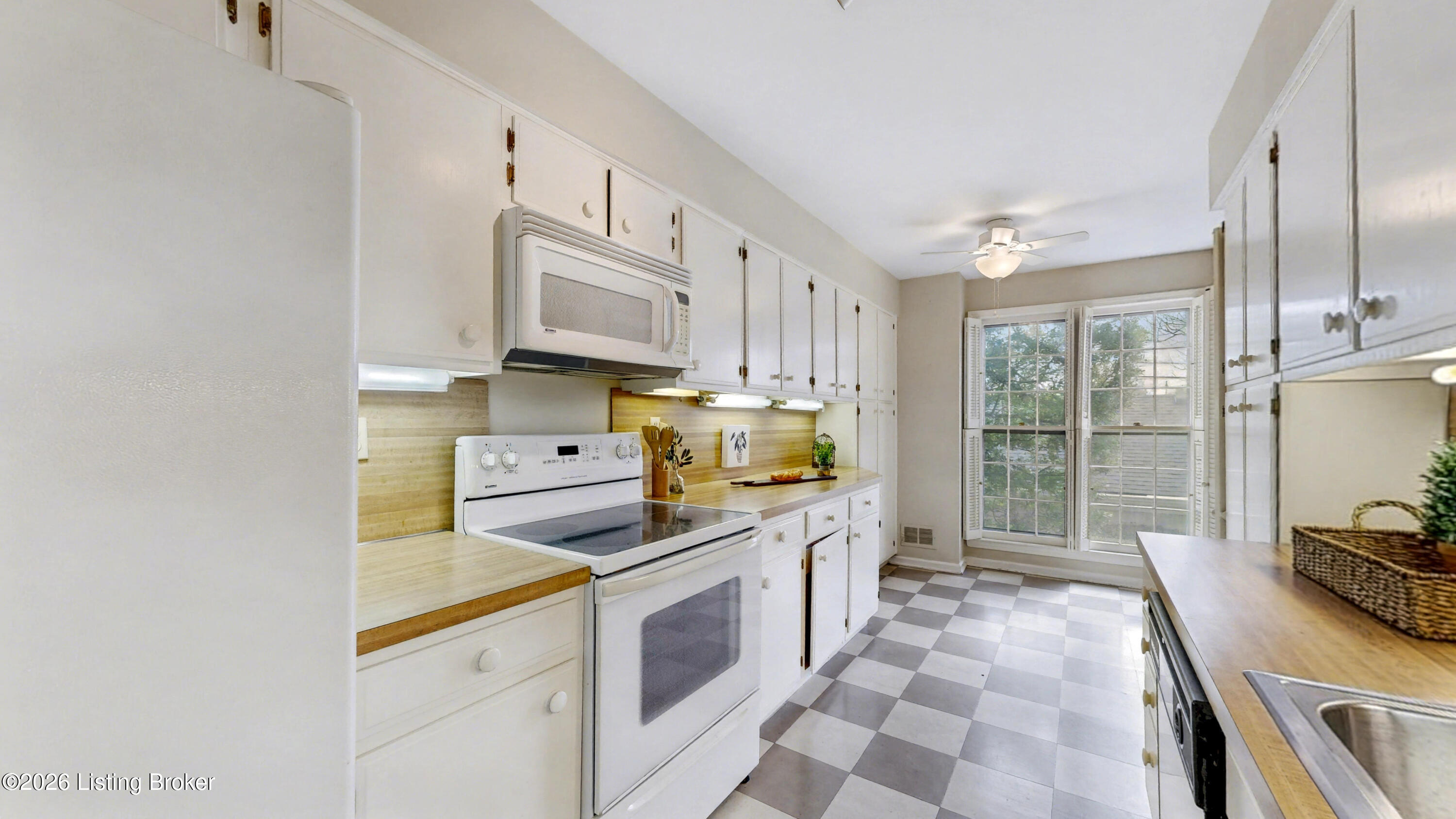 3607 Brownsboro Rd 13