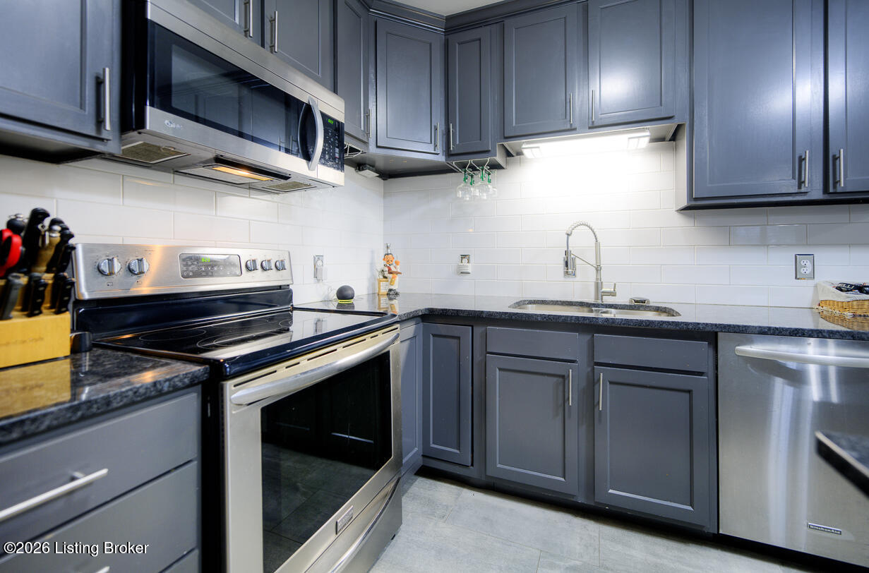 213 S Madison Ave