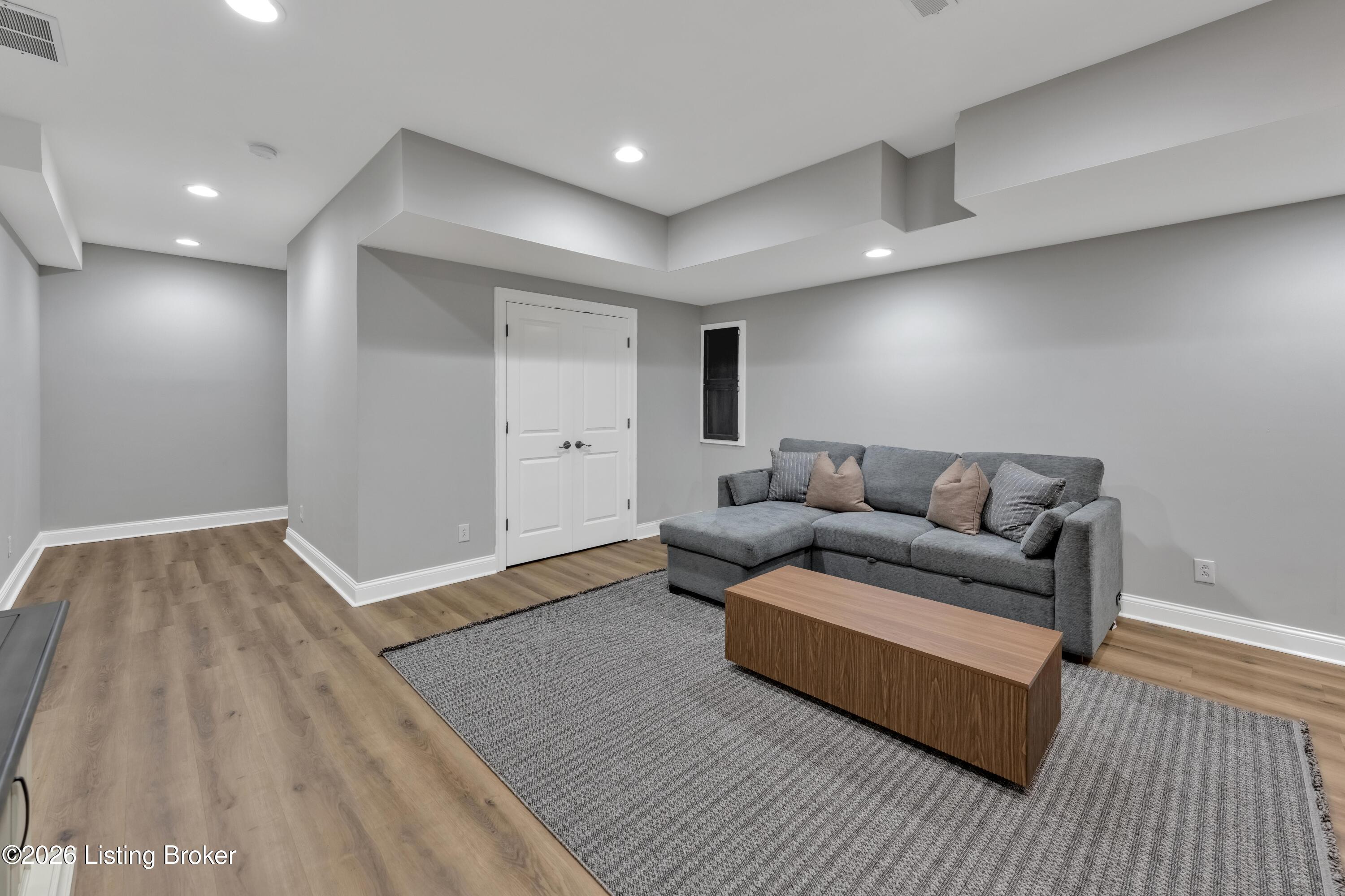 6408 Mistflower Cir