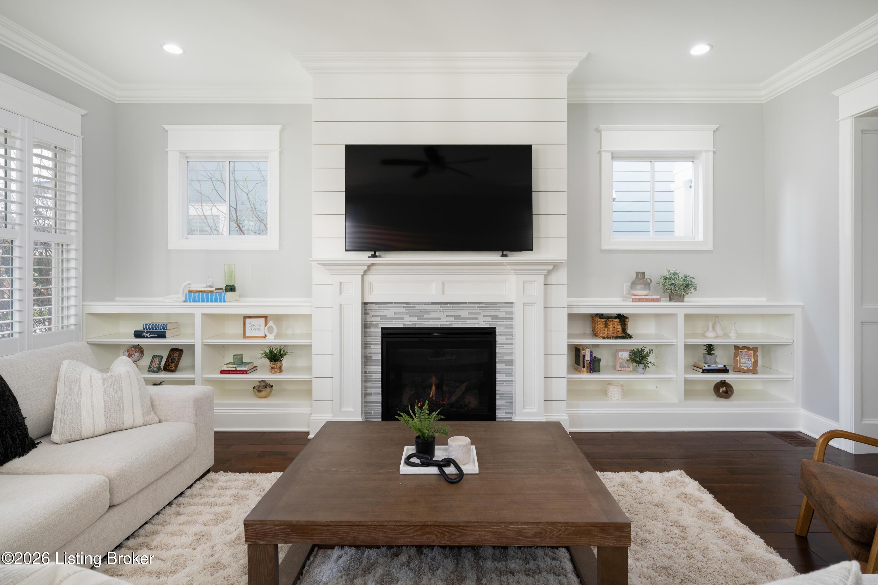 6408 Mistflower Cir